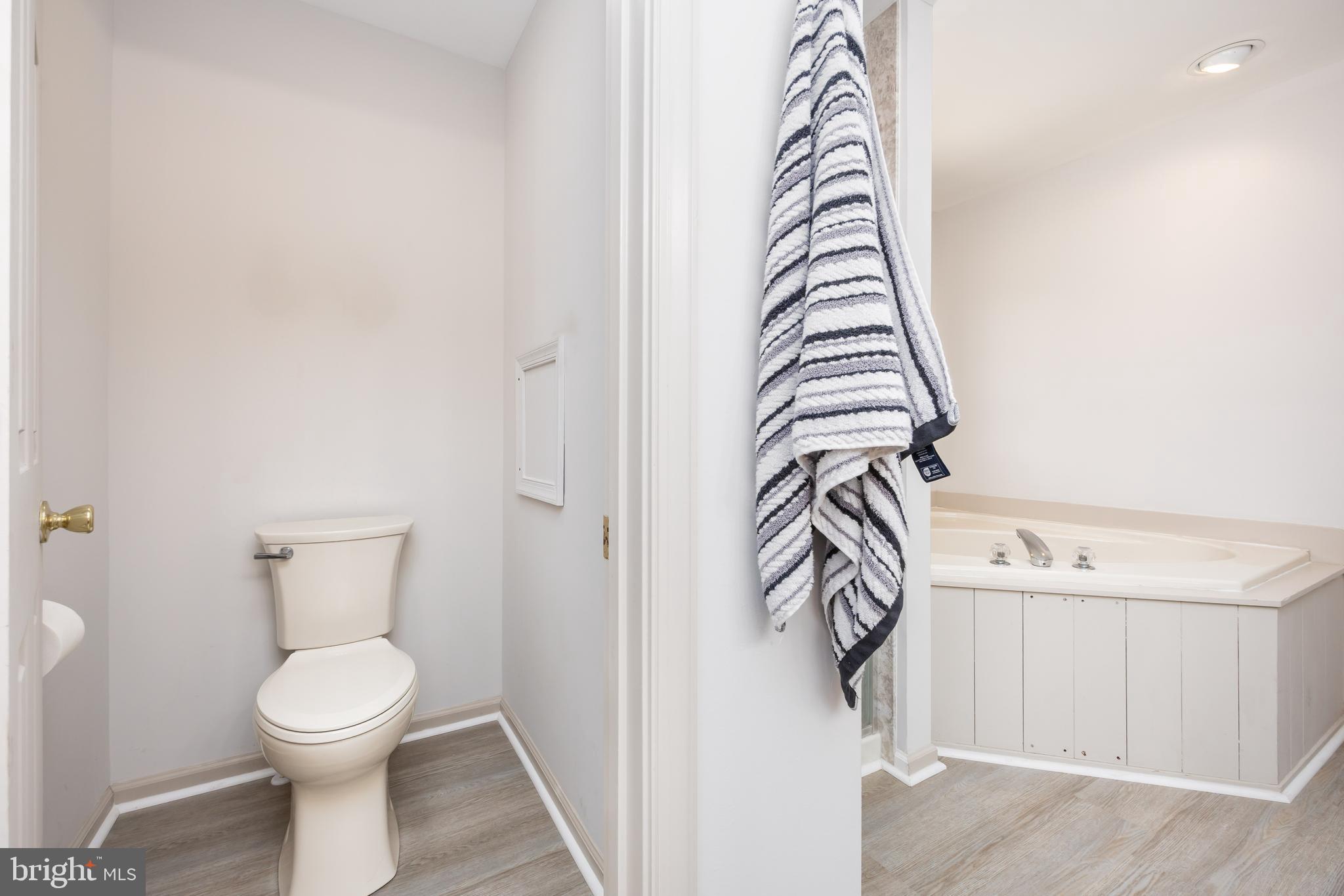 CROSS CREEK - Residential