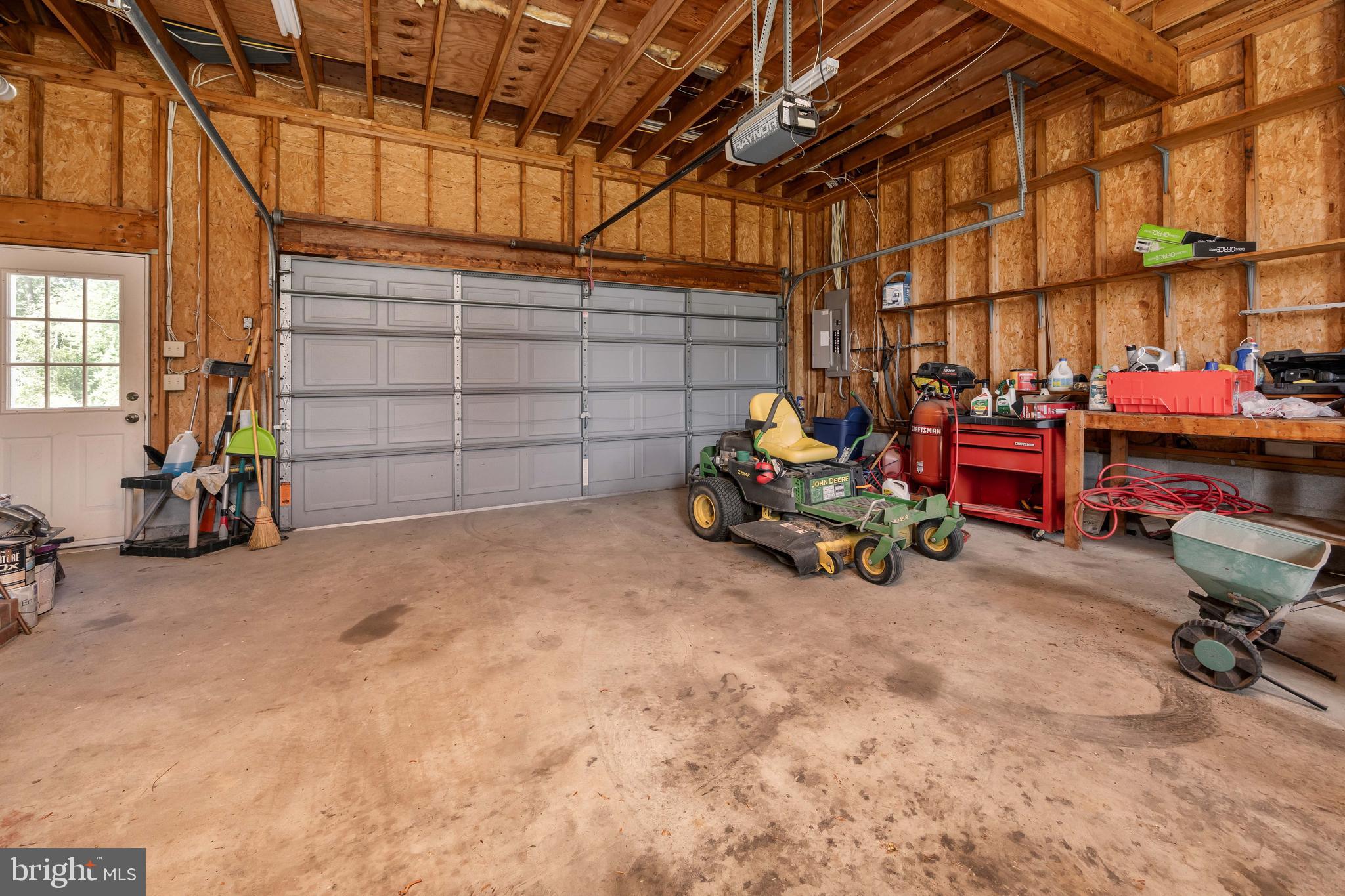 CROSS CREEK - Residential