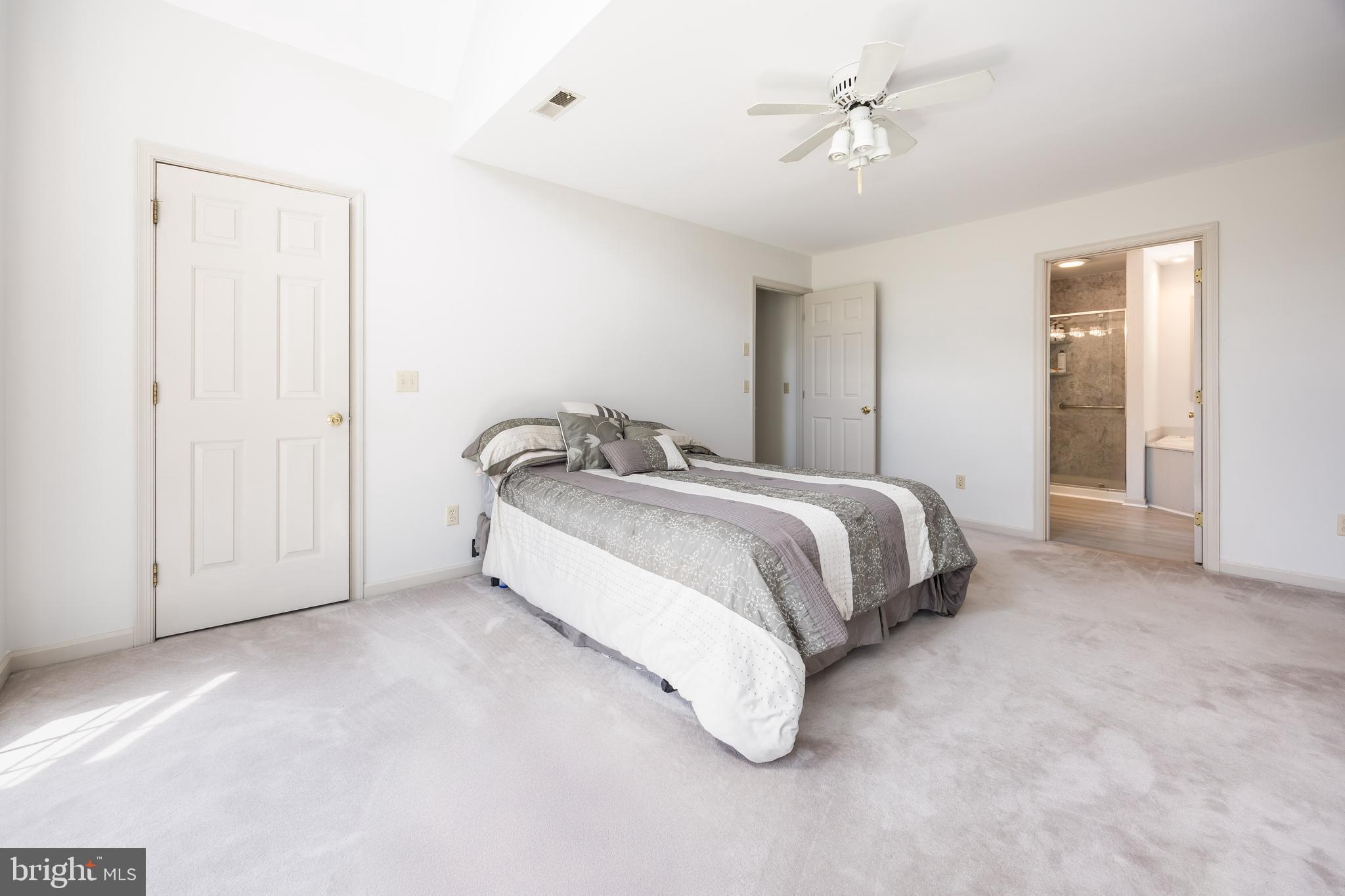 CROSS CREEK - Residential