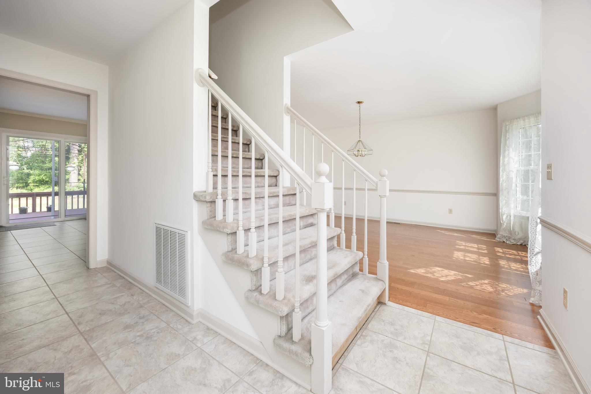 CROSS CREEK - Residential