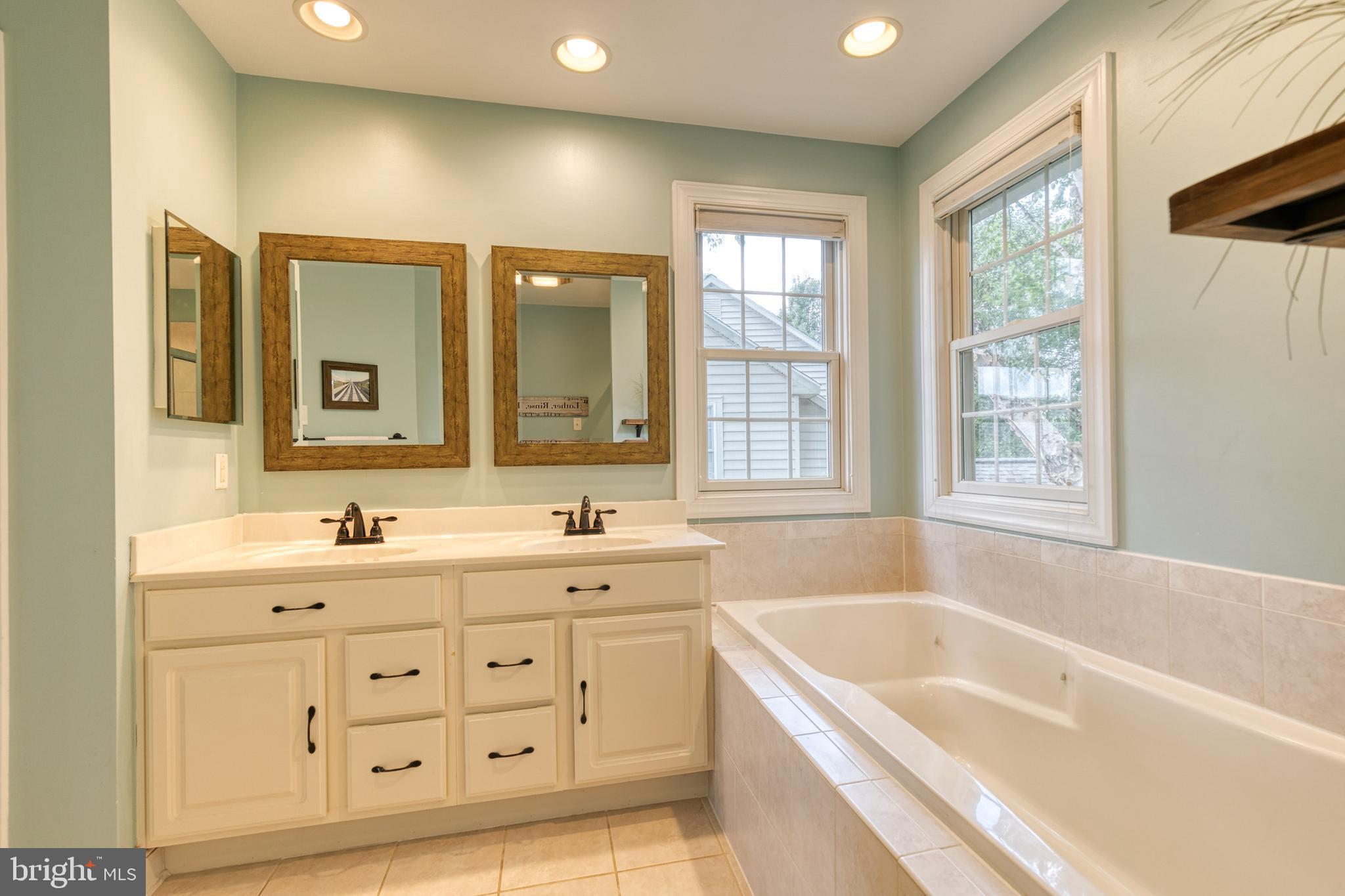 EMERSON - Residential