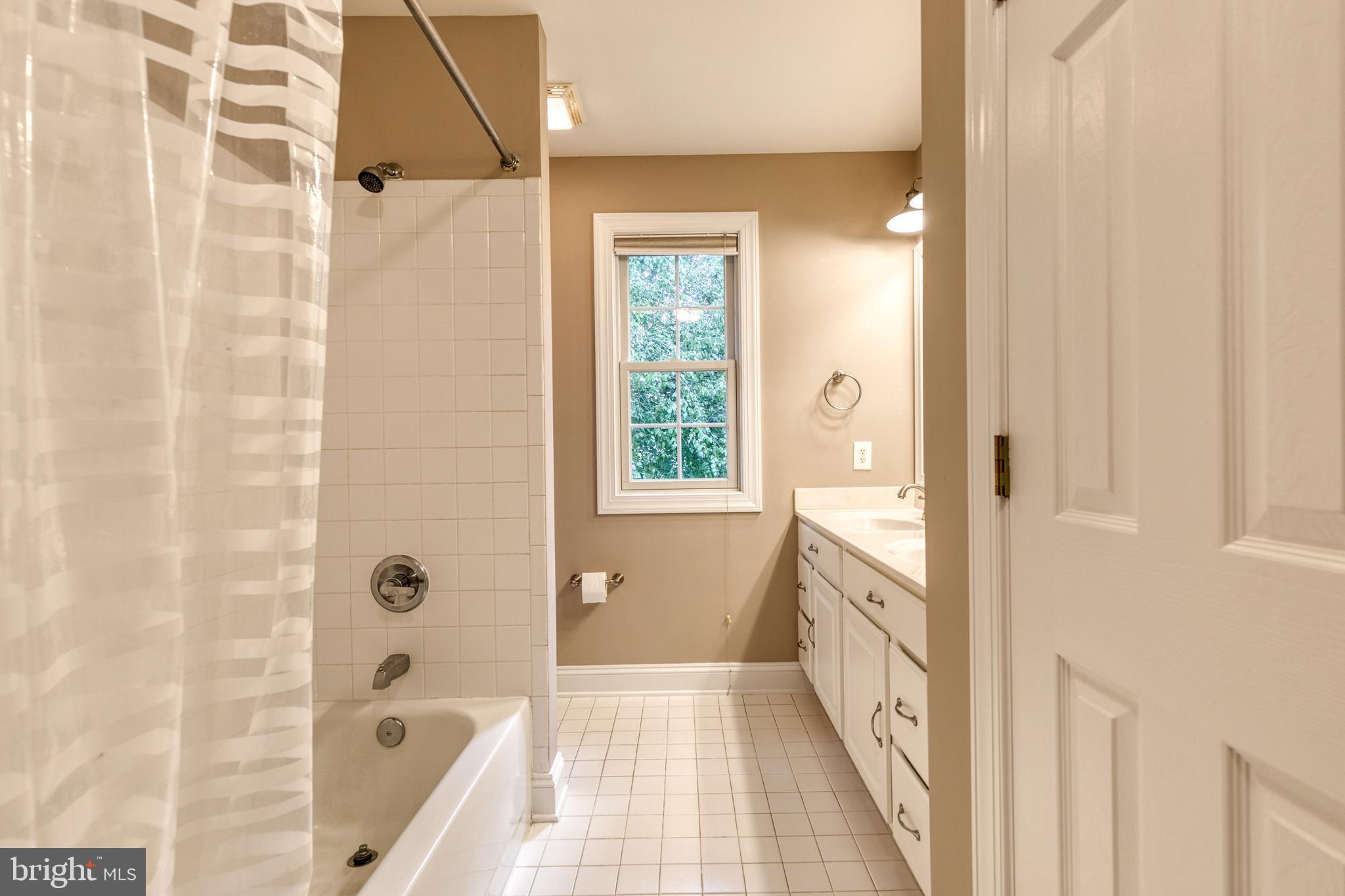 EMERSON - Residential