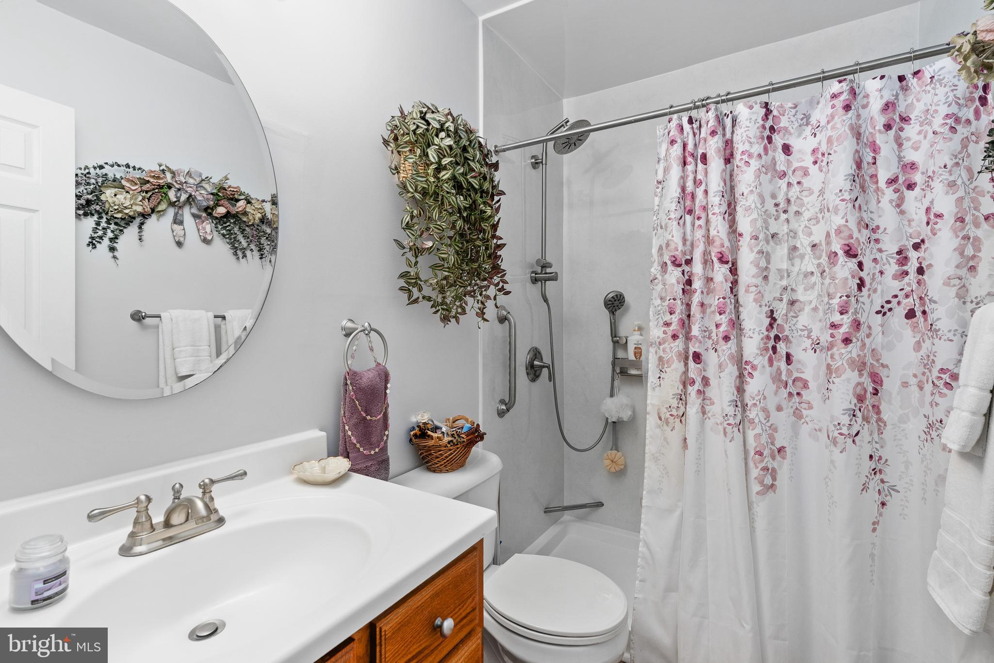 WAVERLY VILLAGE - Residential