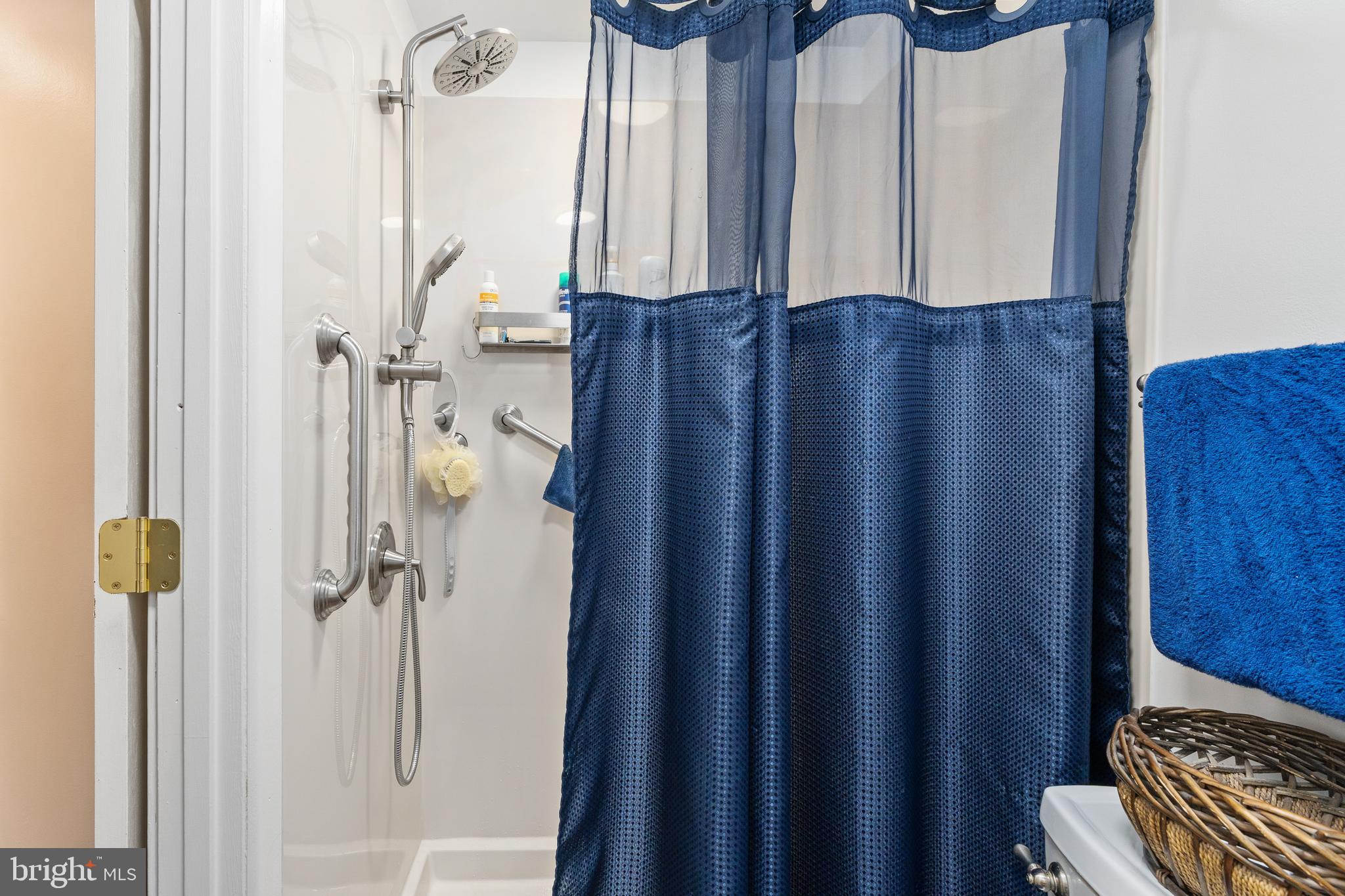 WAVERLY VILLAGE - Residential