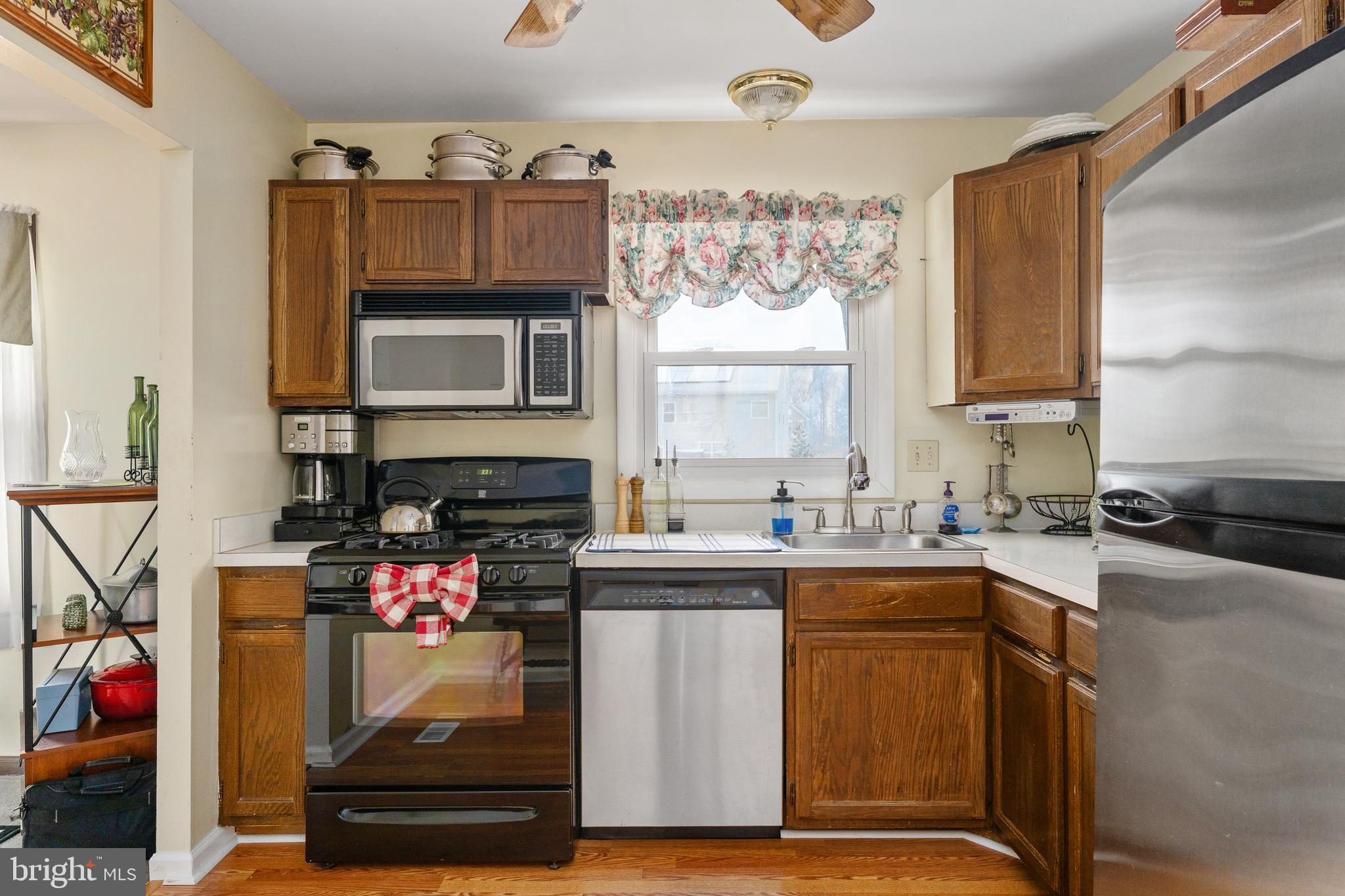 WAVERLY VILLAGE - Residential