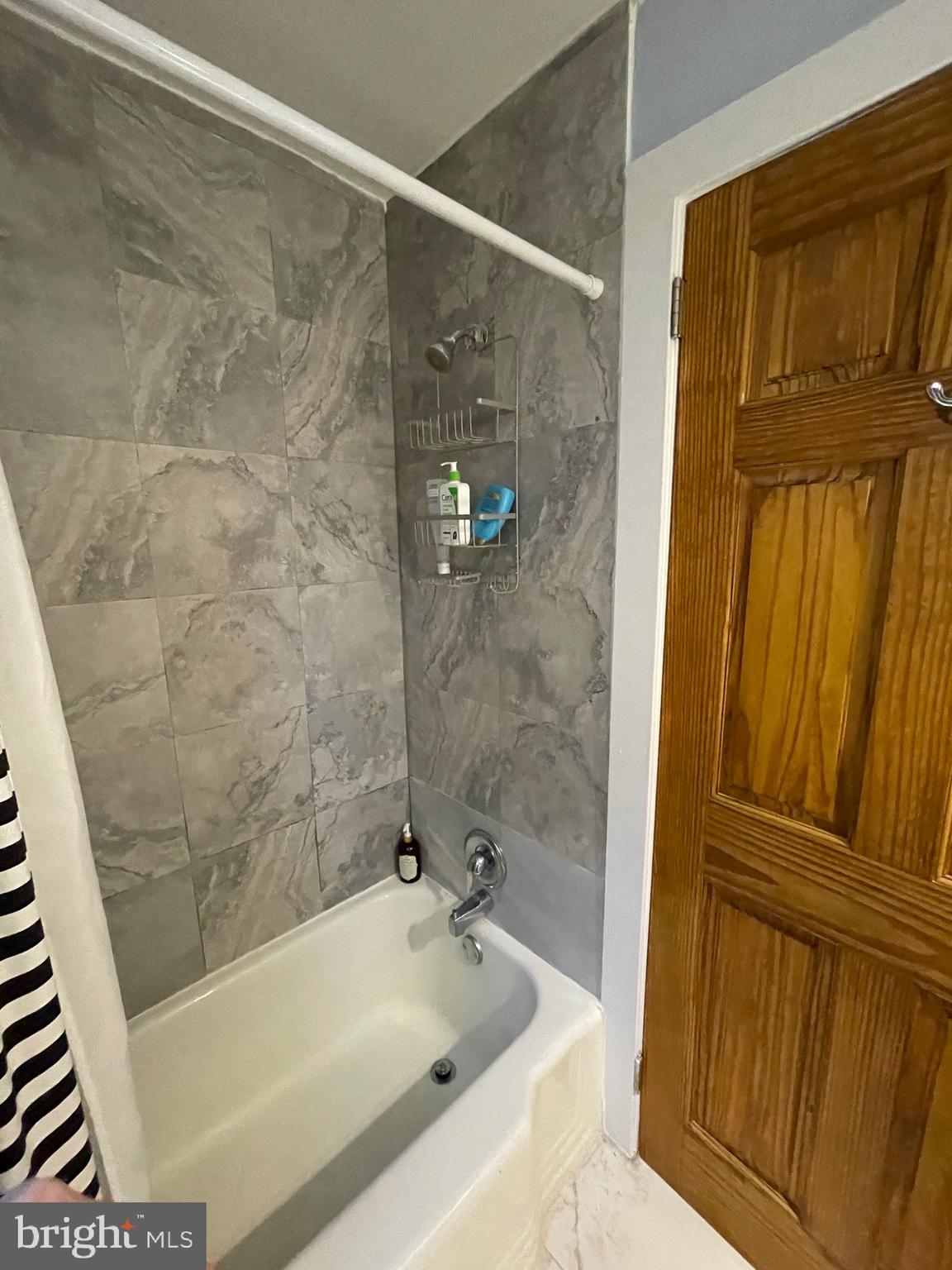 PASSYUNK SQUARE - Residential Lease