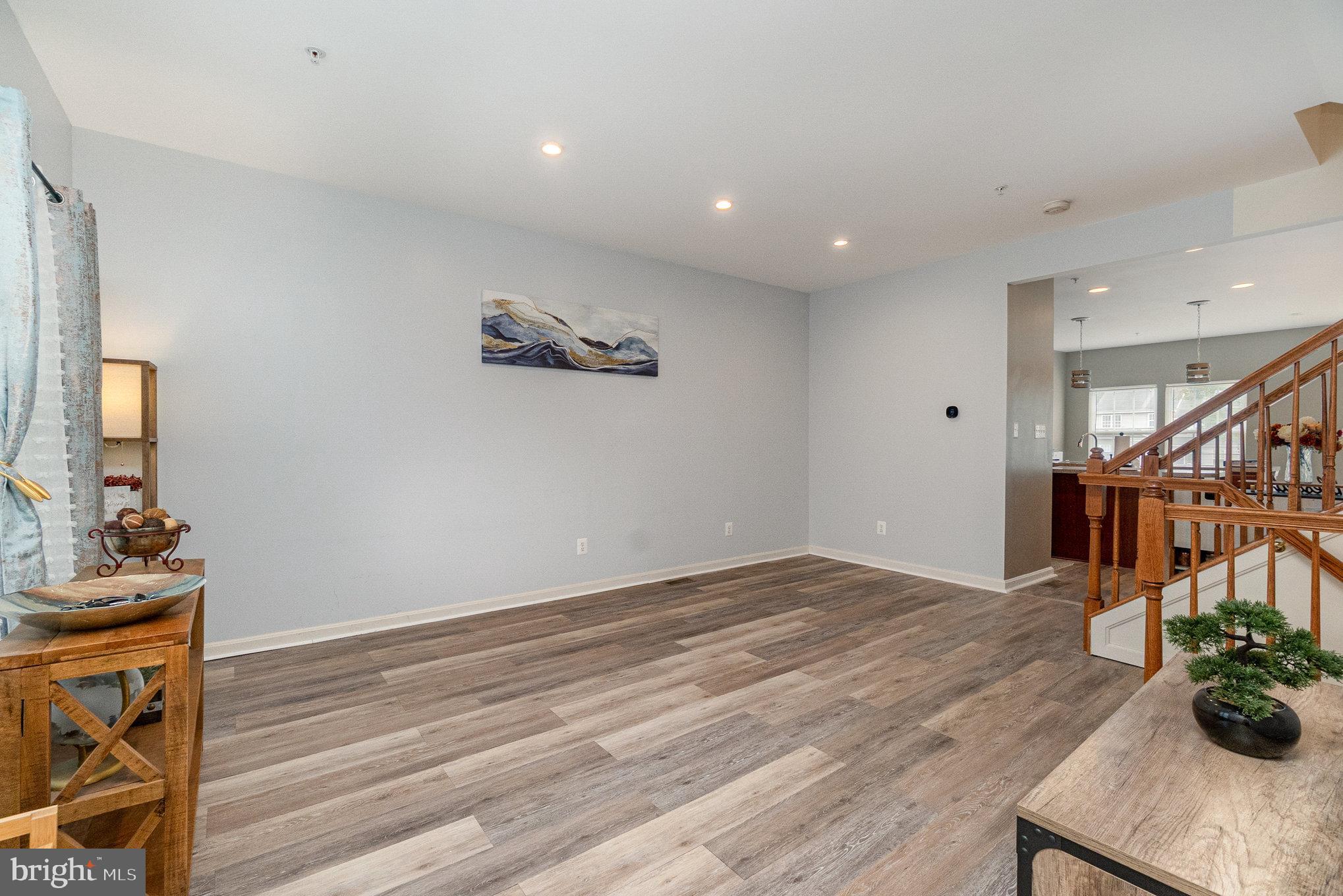 3106 RAKING LEAF DRIVE