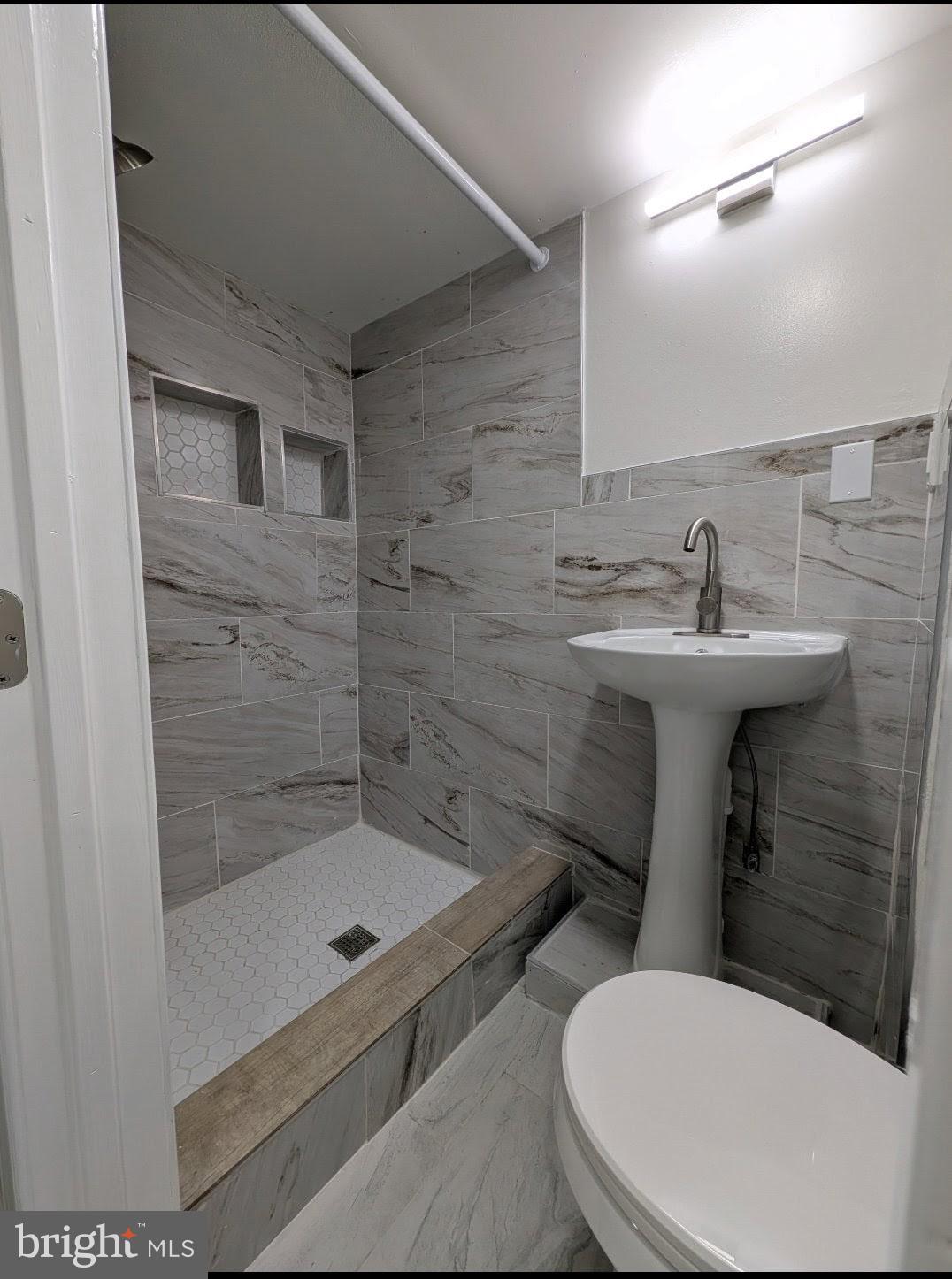 BEVERLY HILLS - Residential