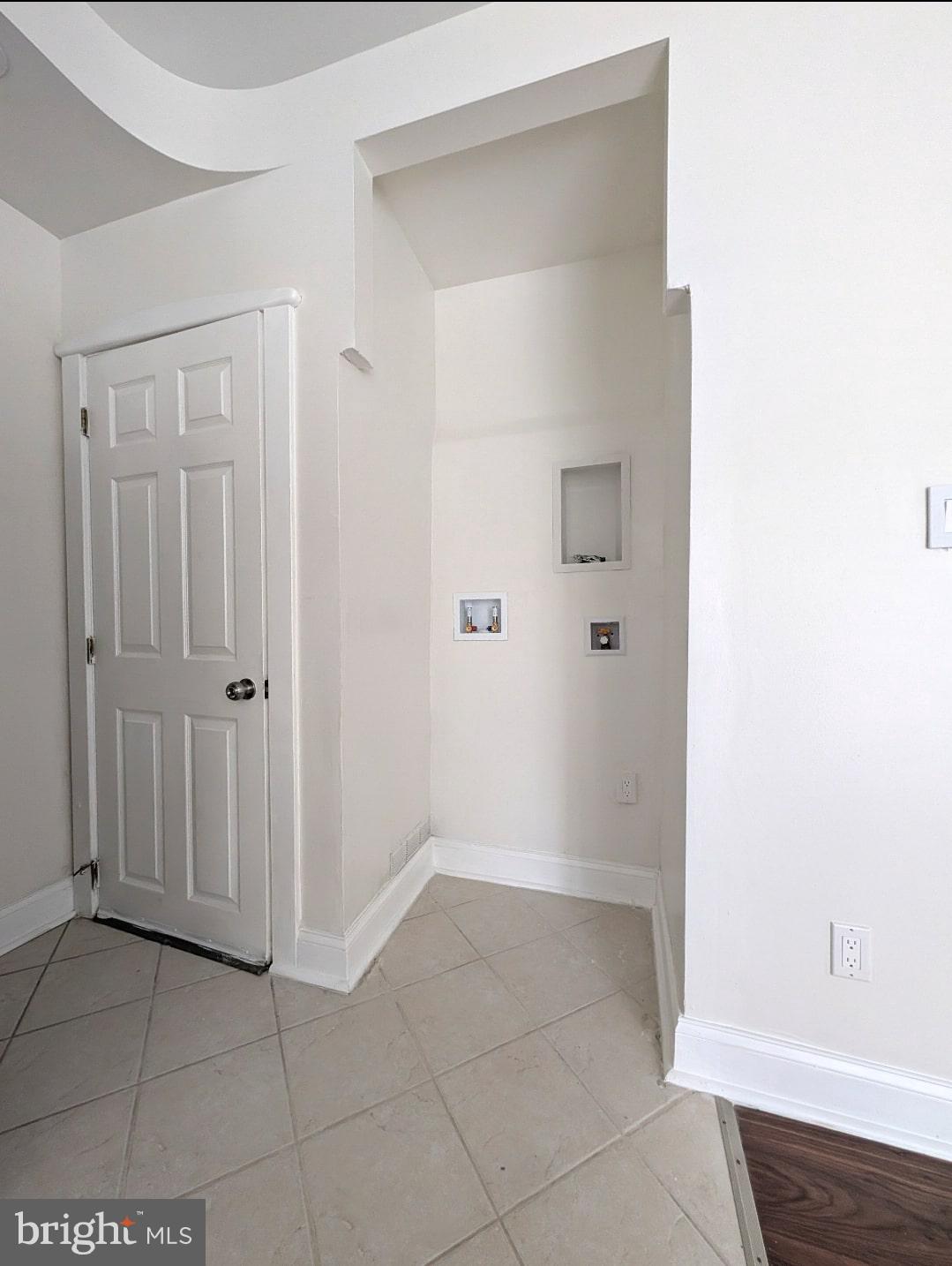 BEVERLY HILLS - Residential