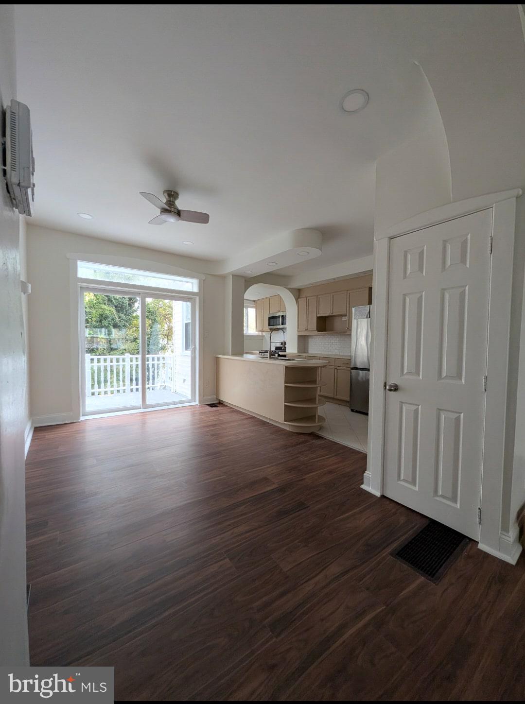 BEVERLY HILLS - Residential