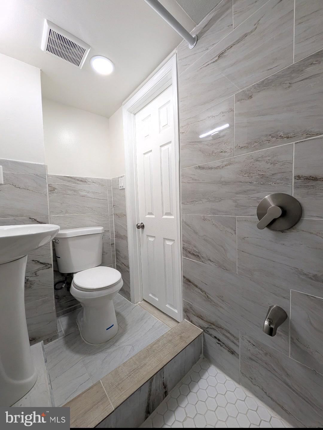 BEVERLY HILLS - Residential