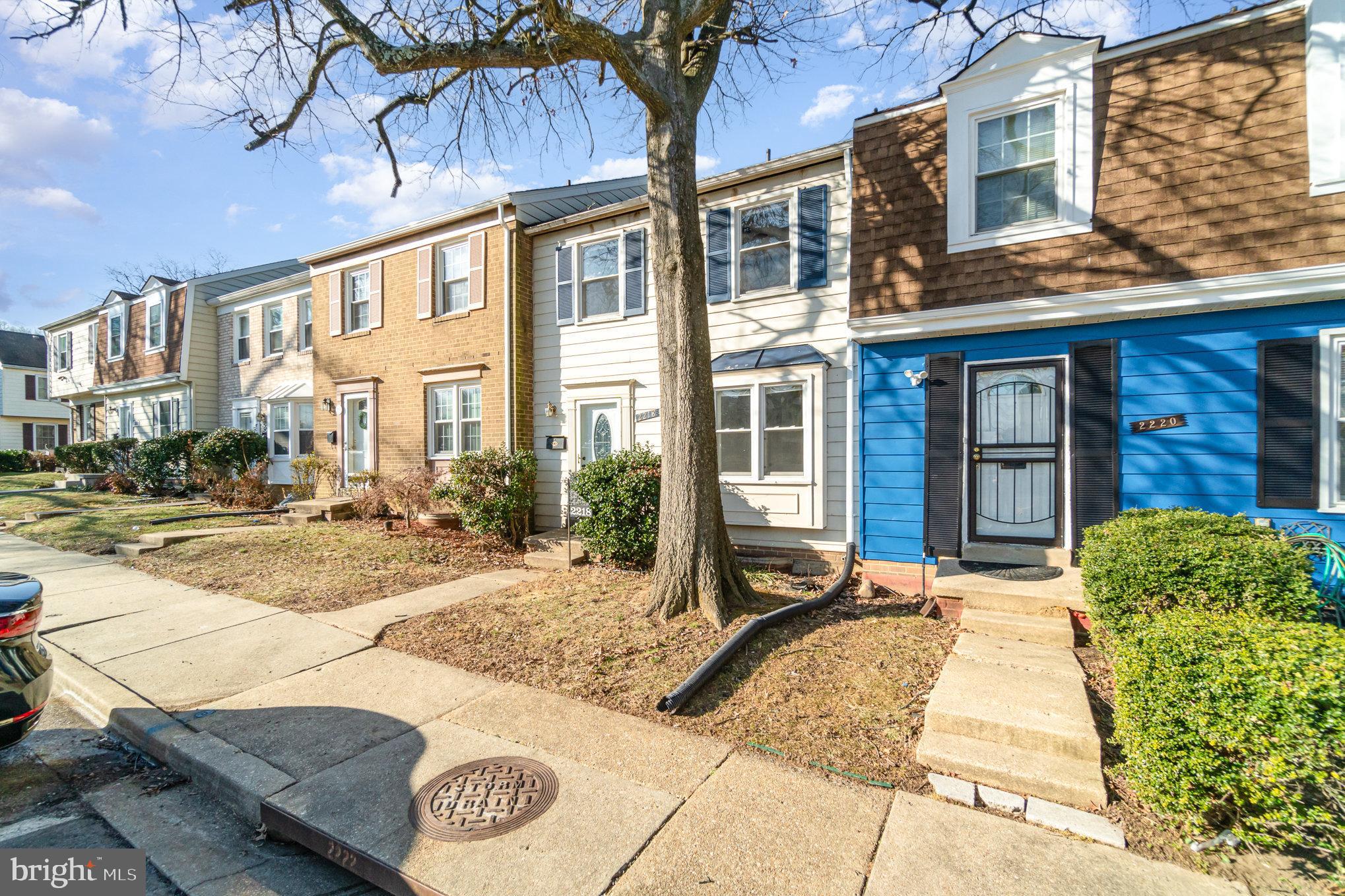 HILLCREST TOWNE - Residential