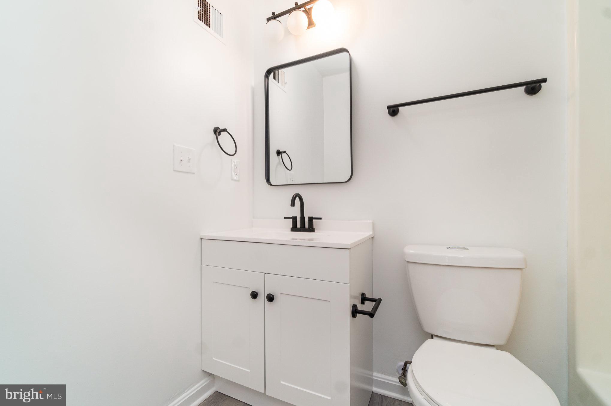 HILLCREST TOWNE - Residential