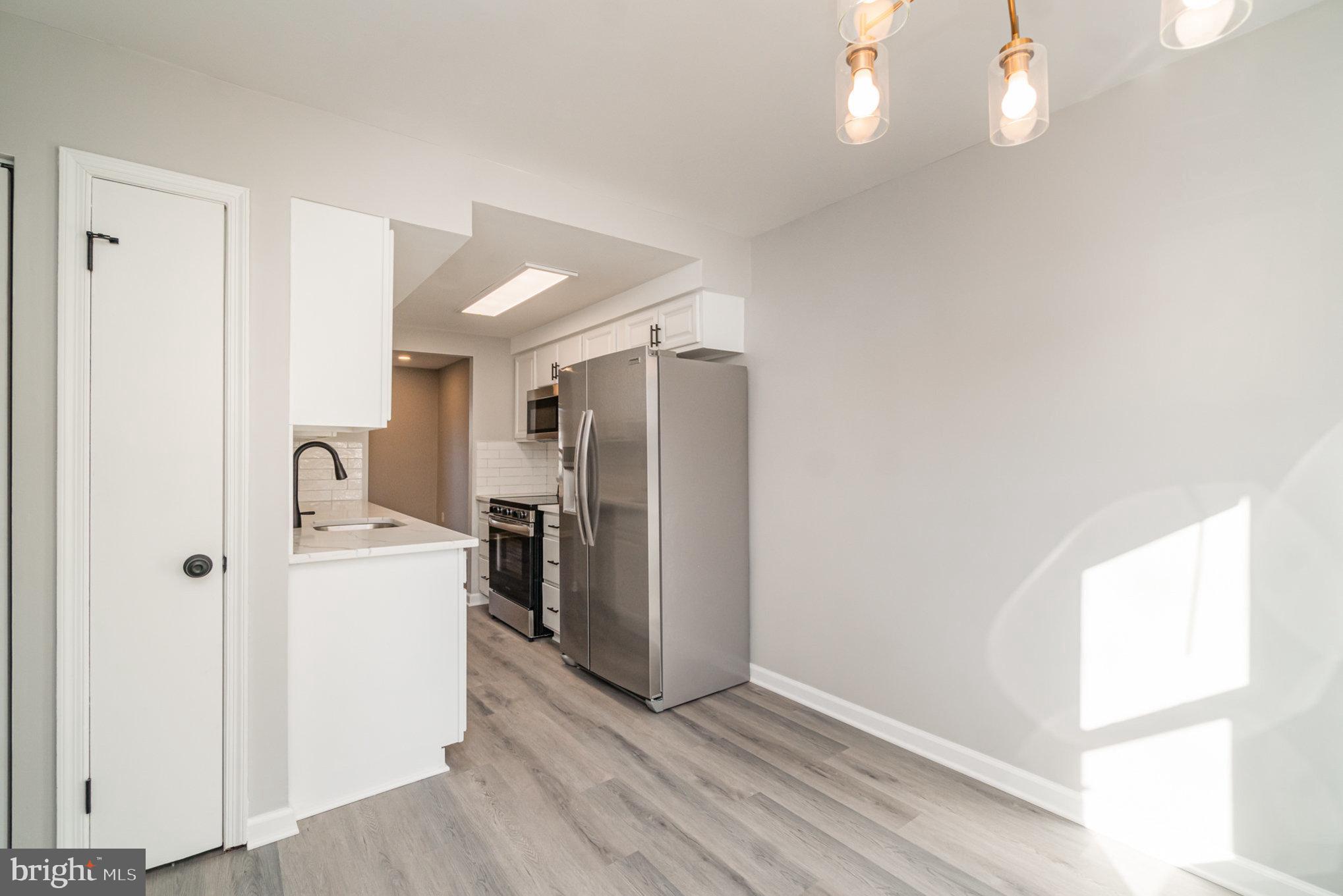 HILLCREST TOWNE - Residential