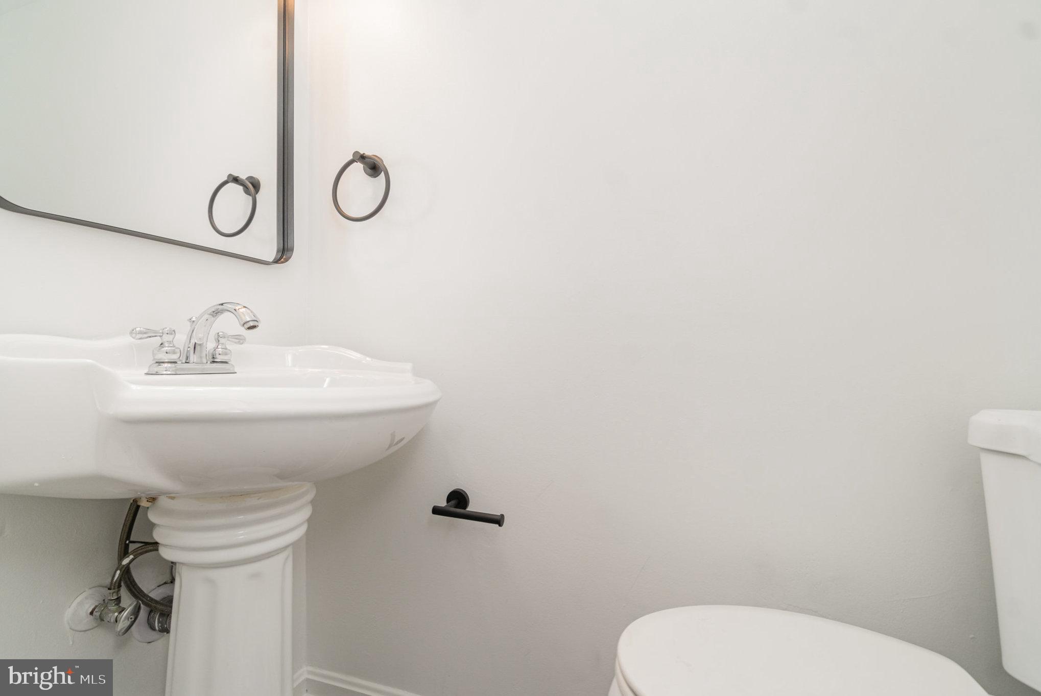 HILLCREST TOWNE - Residential