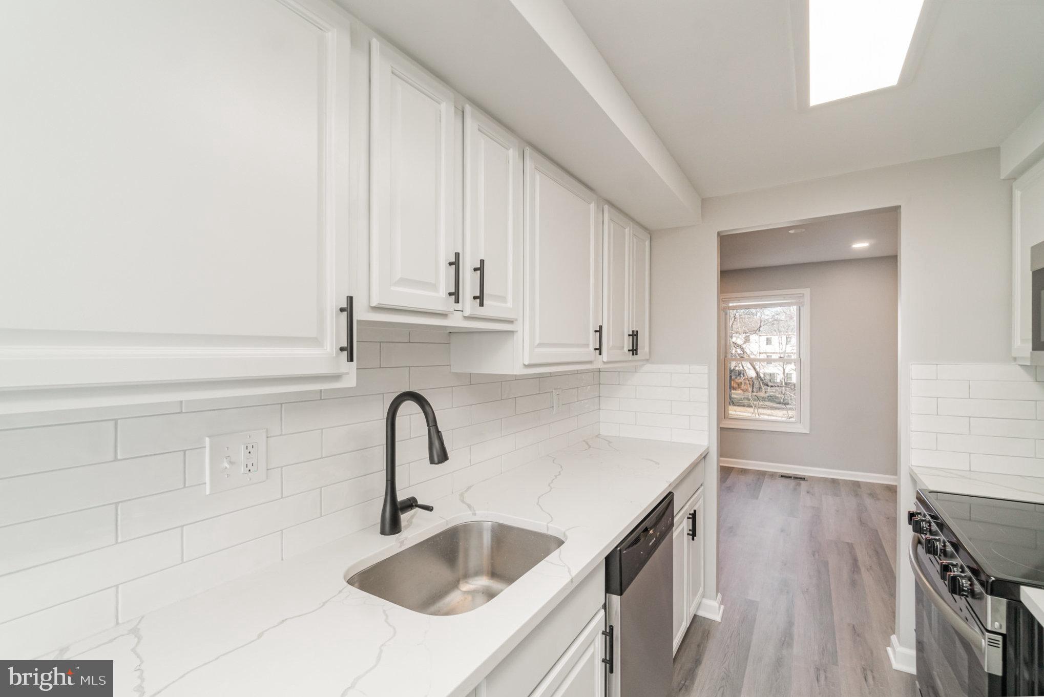 HILLCREST TOWNE - Residential