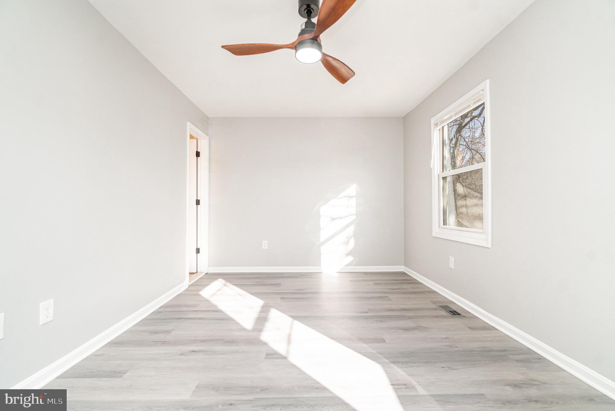 HILLCREST TOWNE - Residential