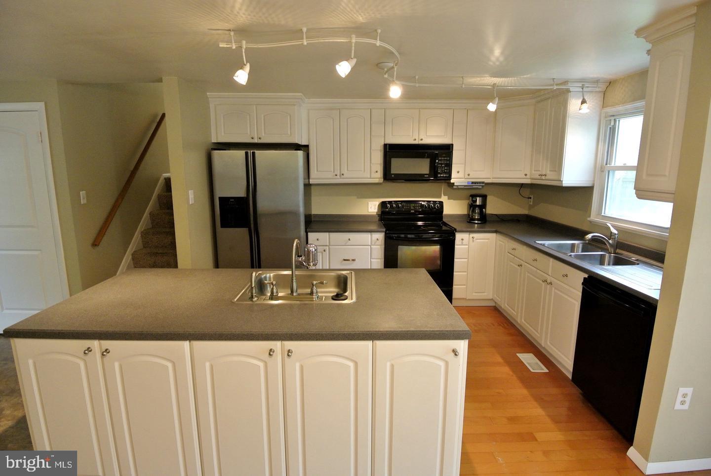 HILLSDALE - Residential Lease