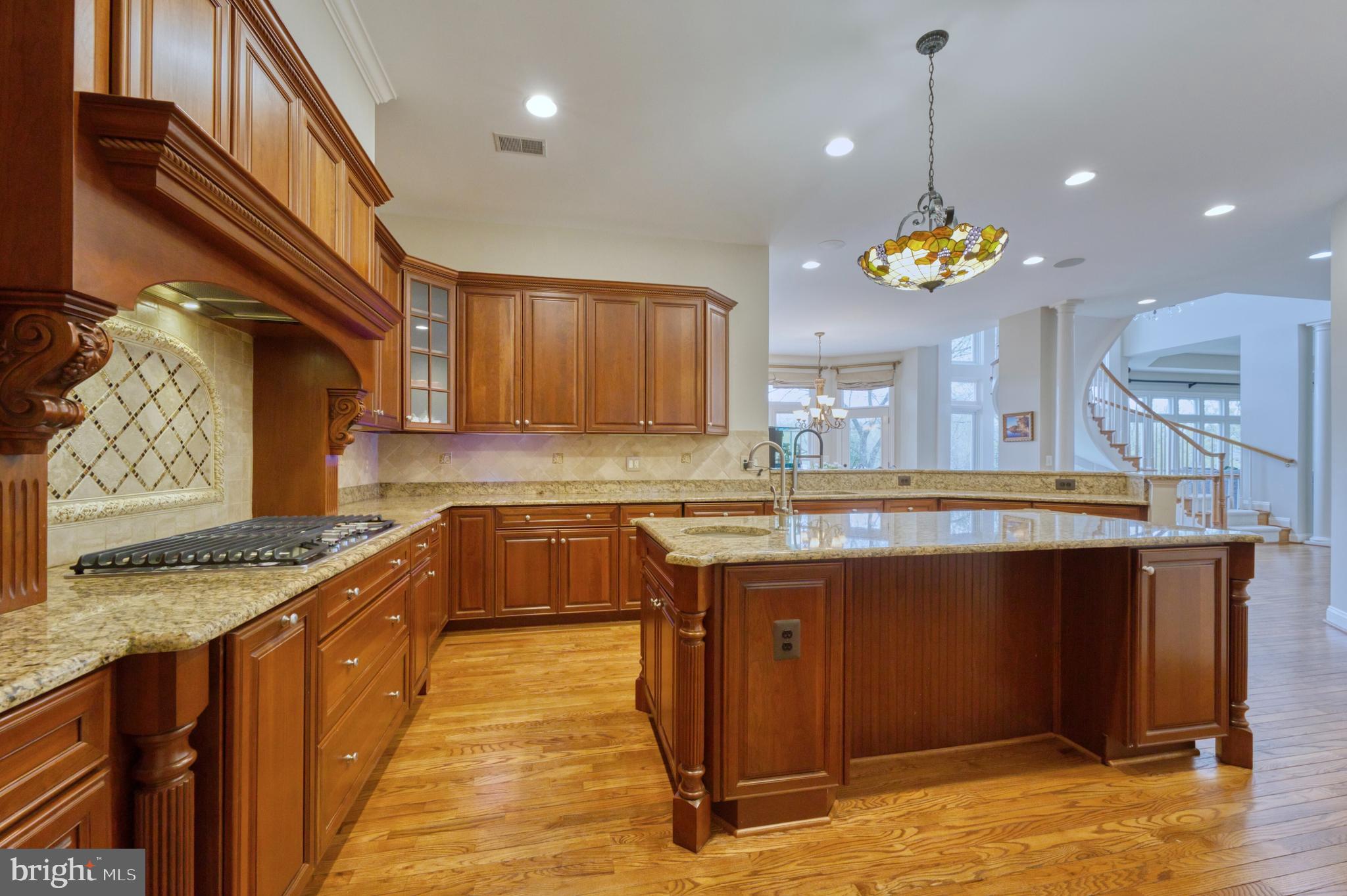 BEACON HILL - Residential