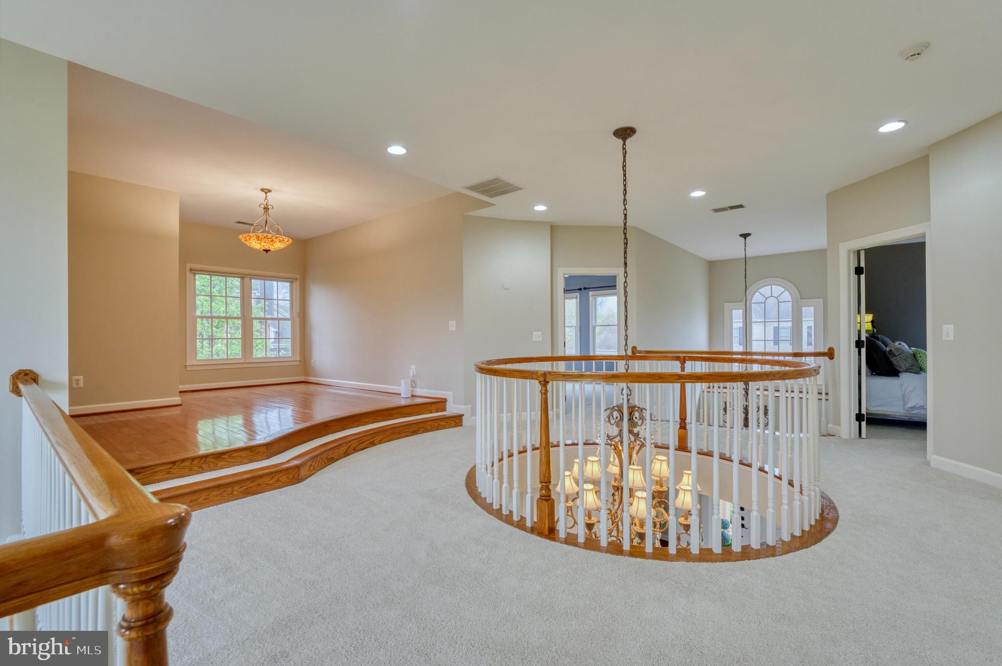 BEACON HILL - Residential