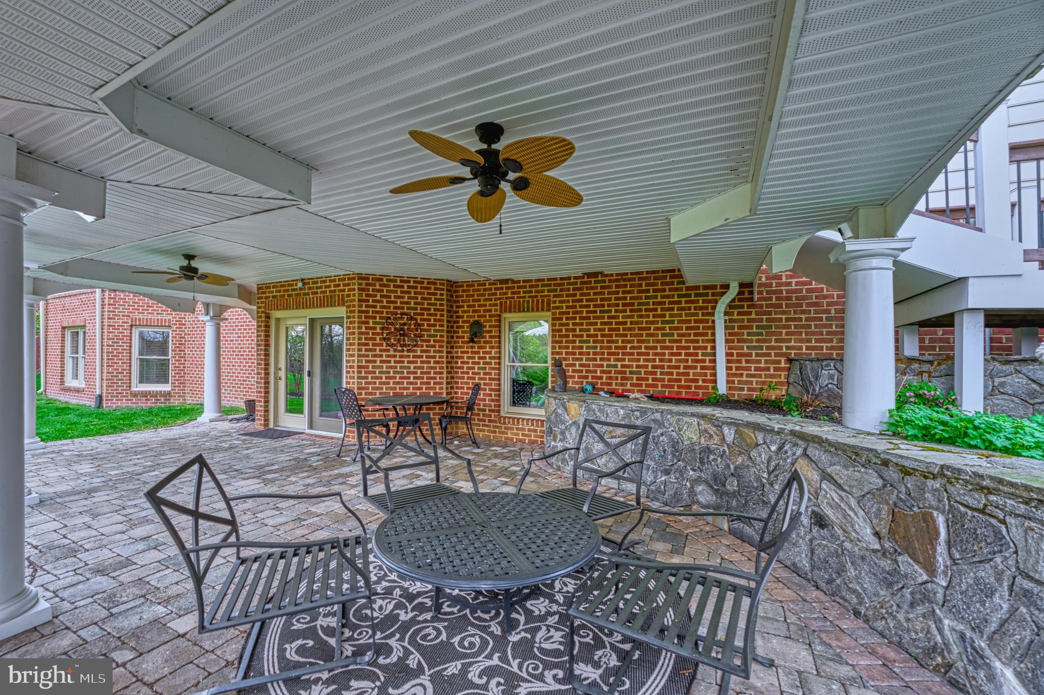 BEACON HILL - Residential