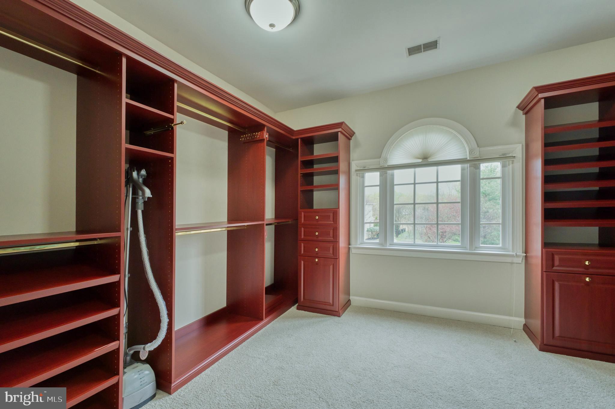 BEACON HILL - Residential