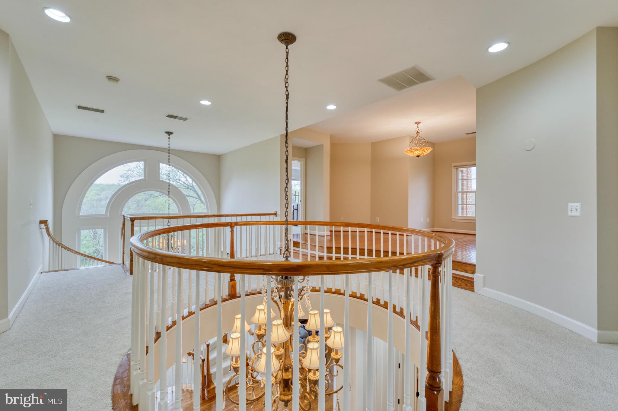 BEACON HILL - Residential