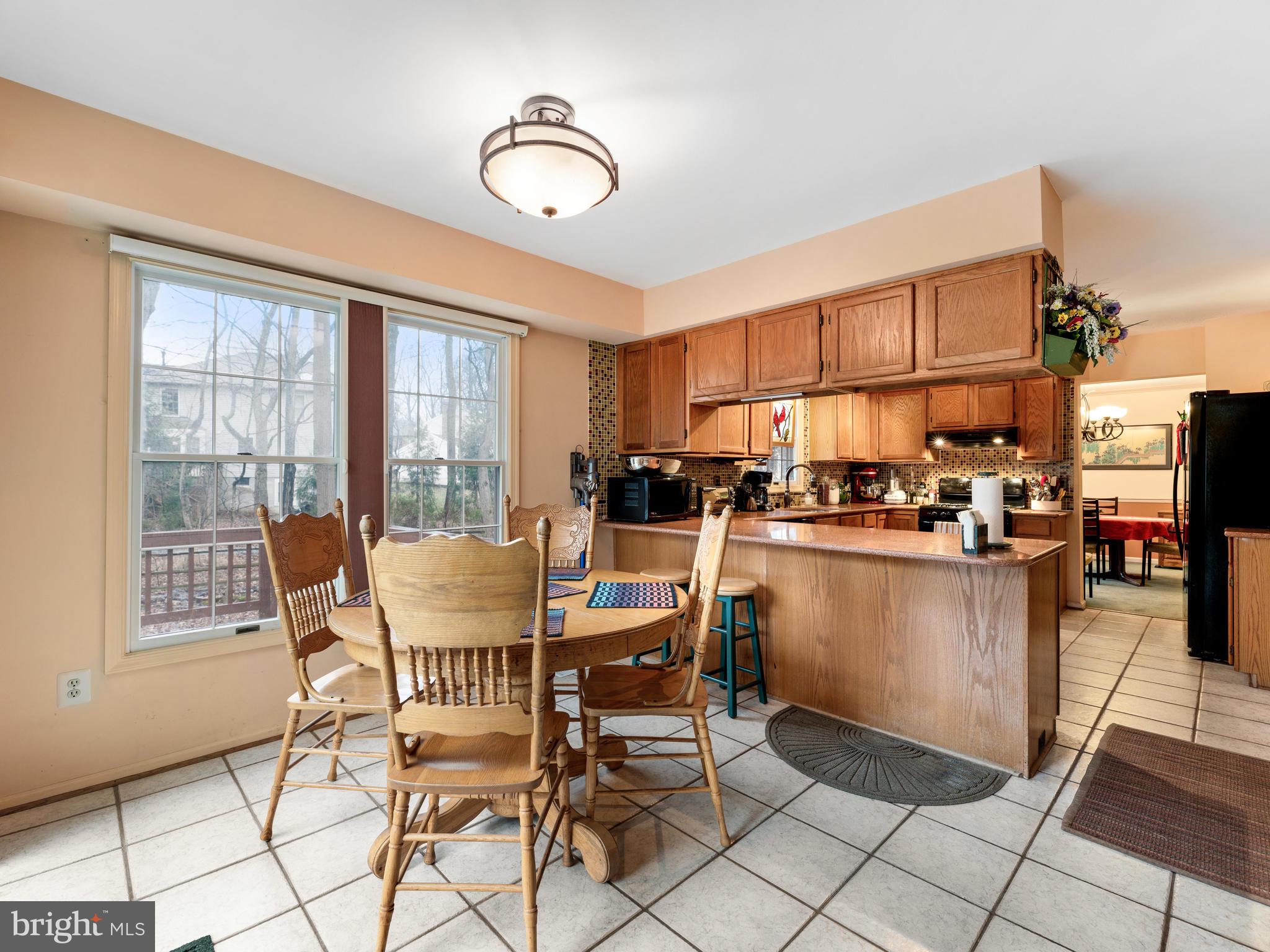 BROOKVILLE KNOLLS - Residential