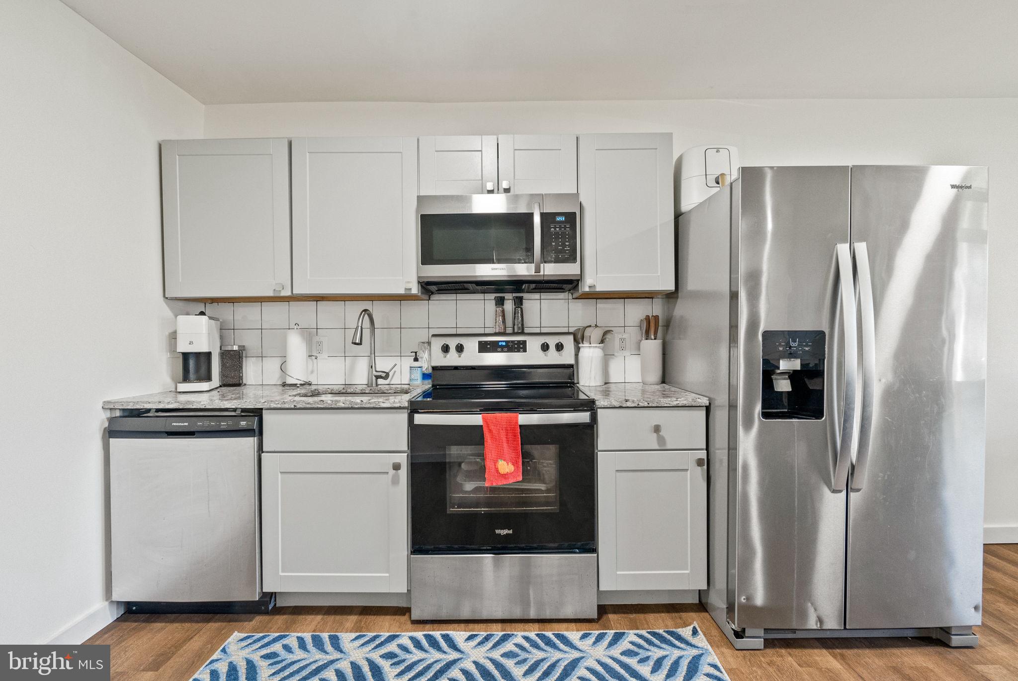 PONDER COVE - Residential