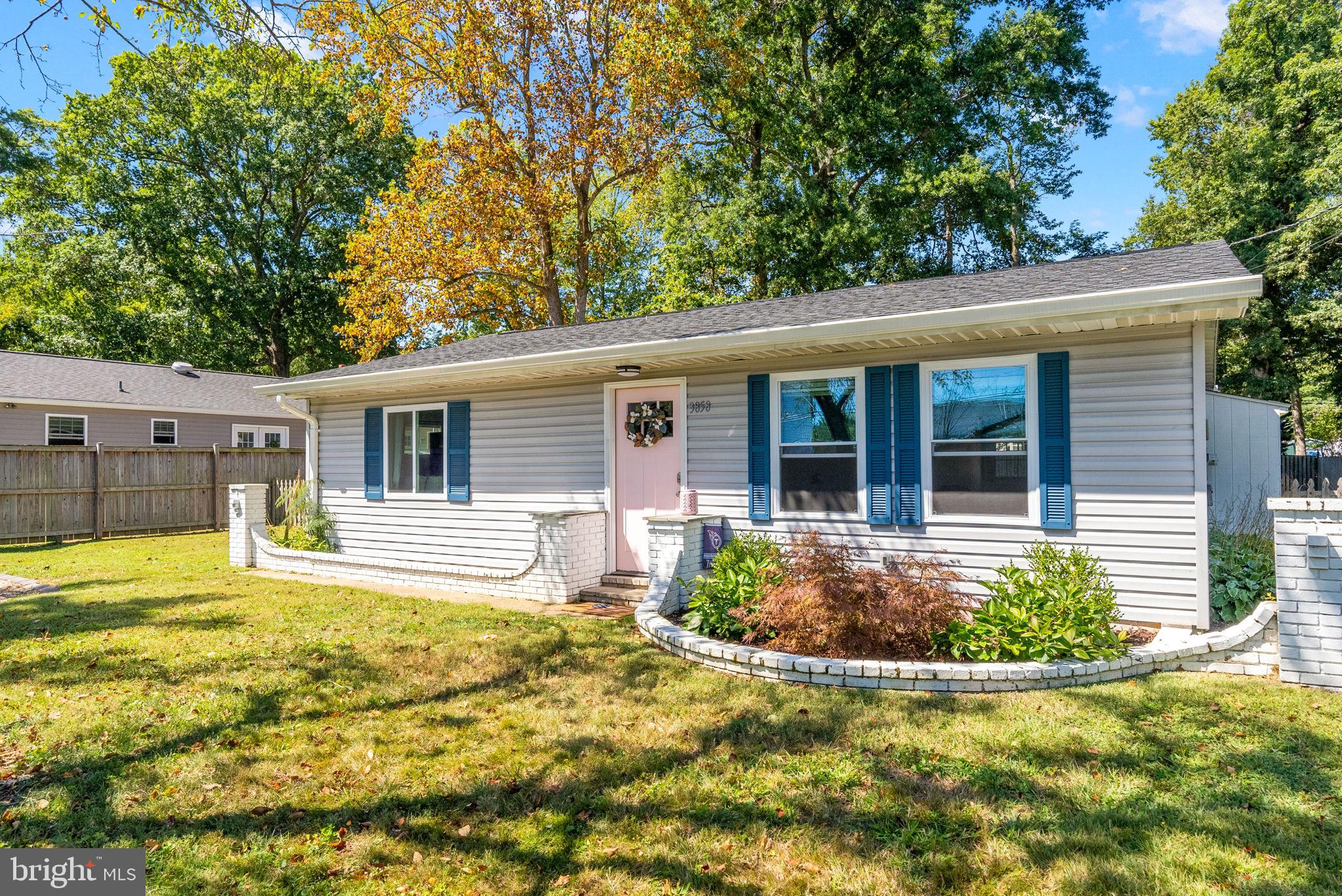 PONDER COVE - Residential