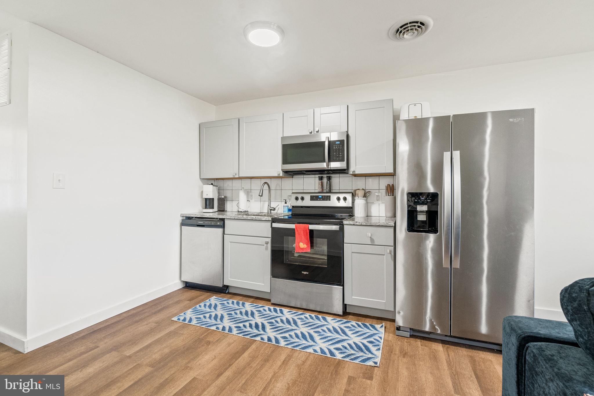 PONDER COVE - Residential