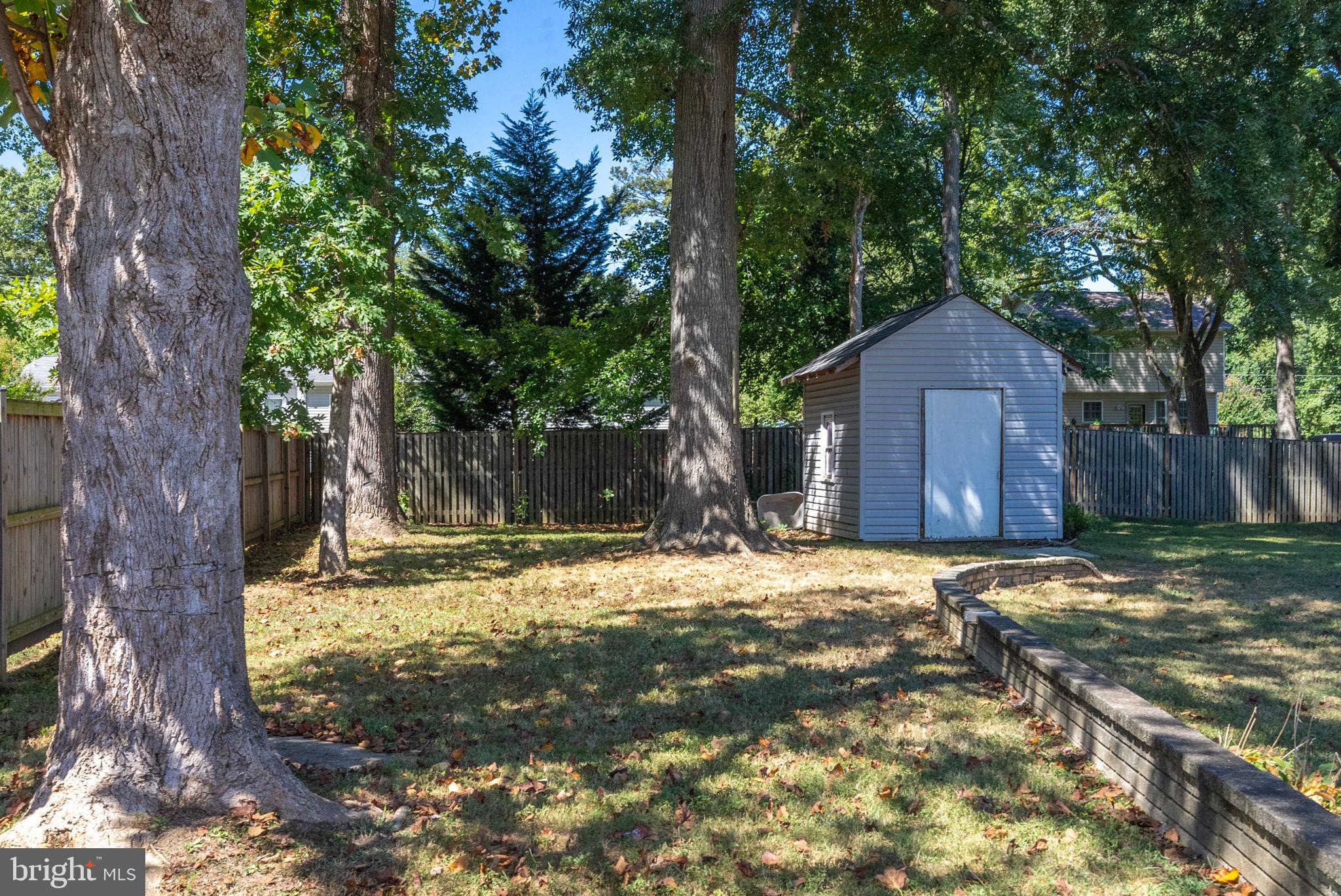 PONDER COVE - Residential