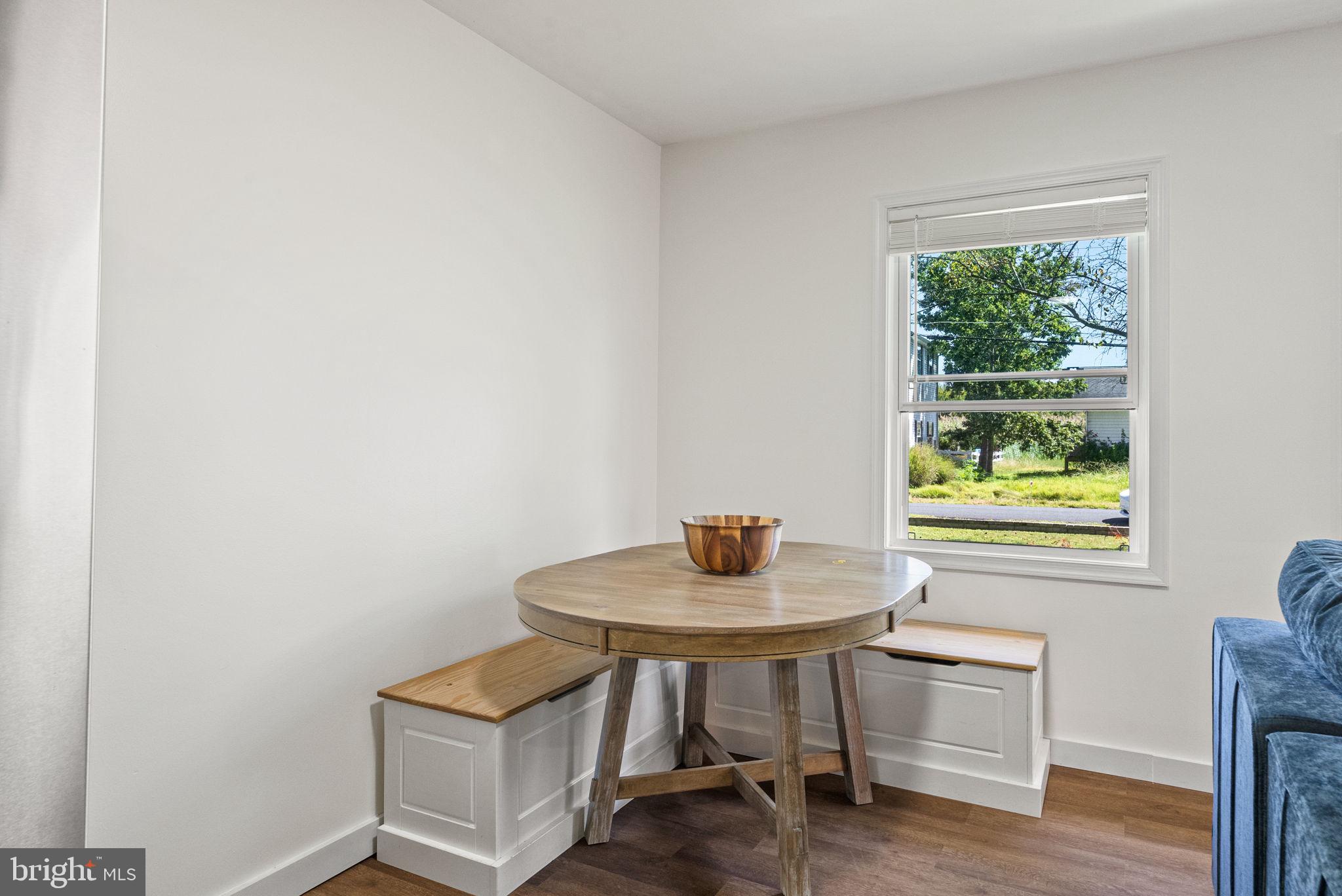 PONDER COVE - Residential