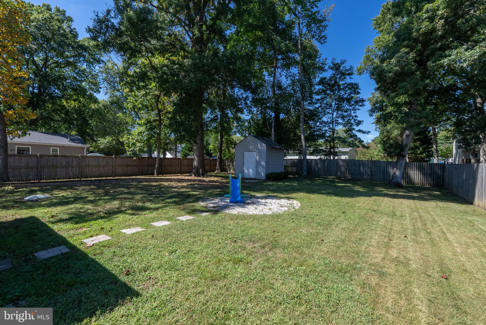 PONDER COVE - Residential