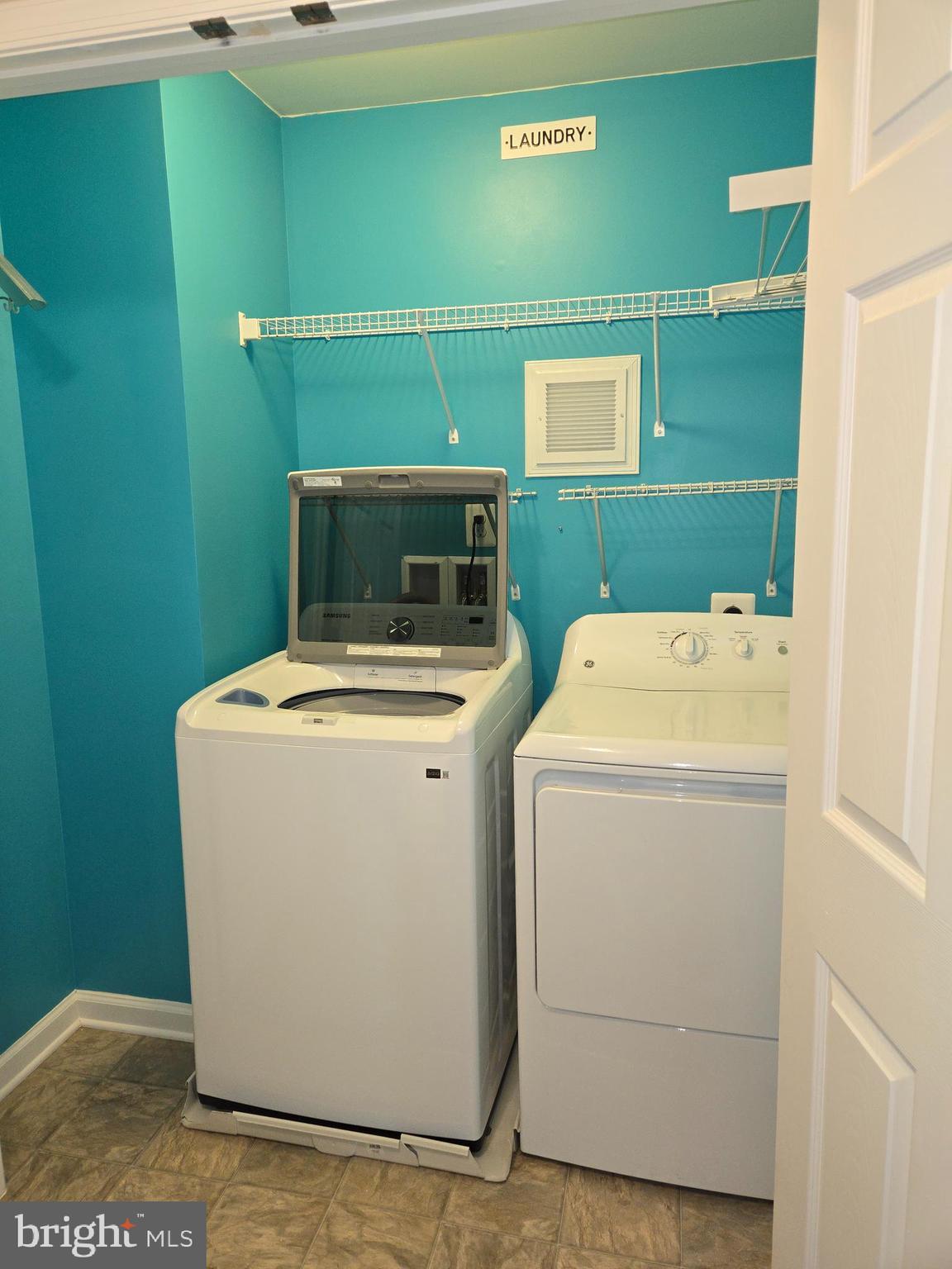 JEFFERSON PLACE - Residential Lease