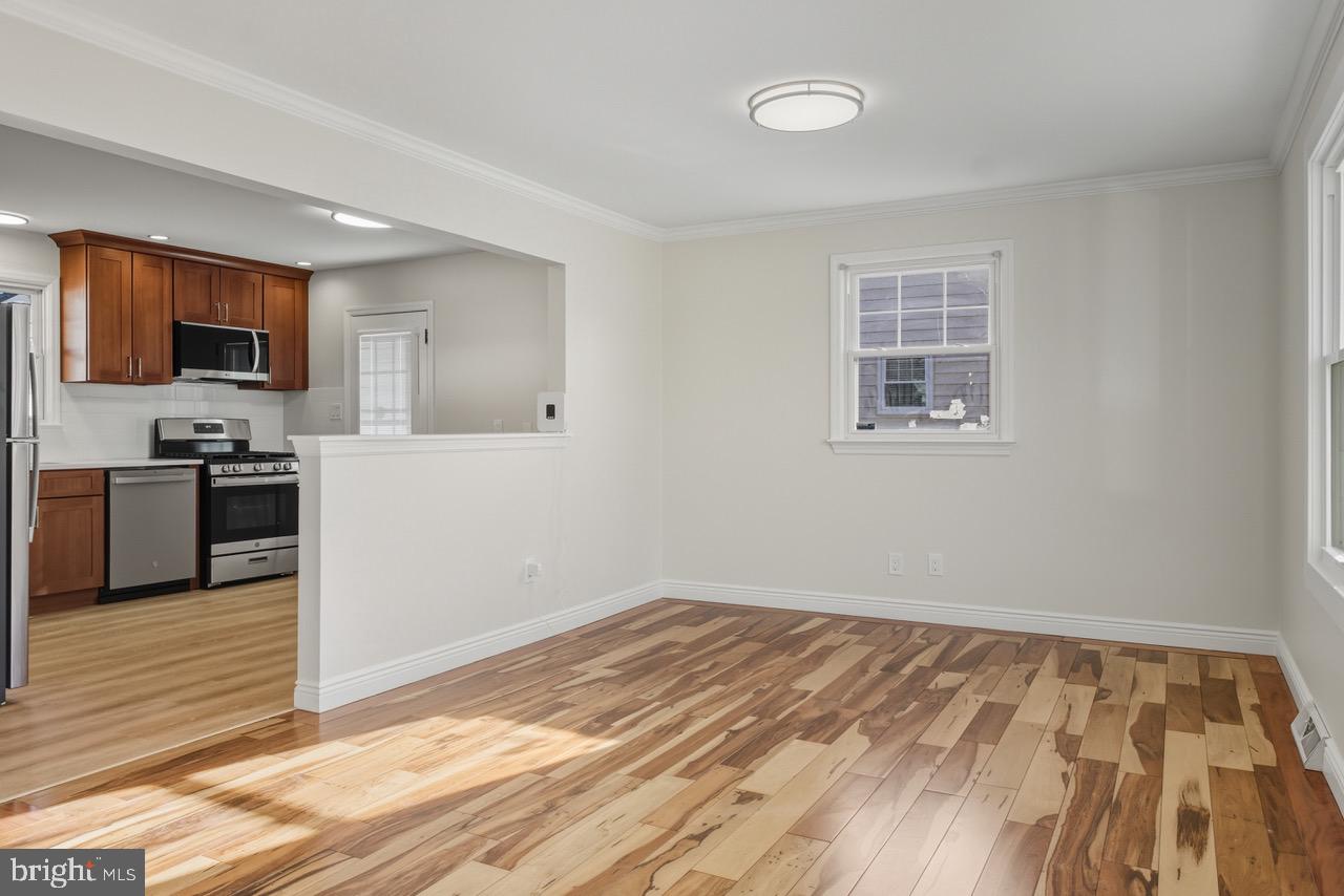 44 SANDALWOOD AVENUE