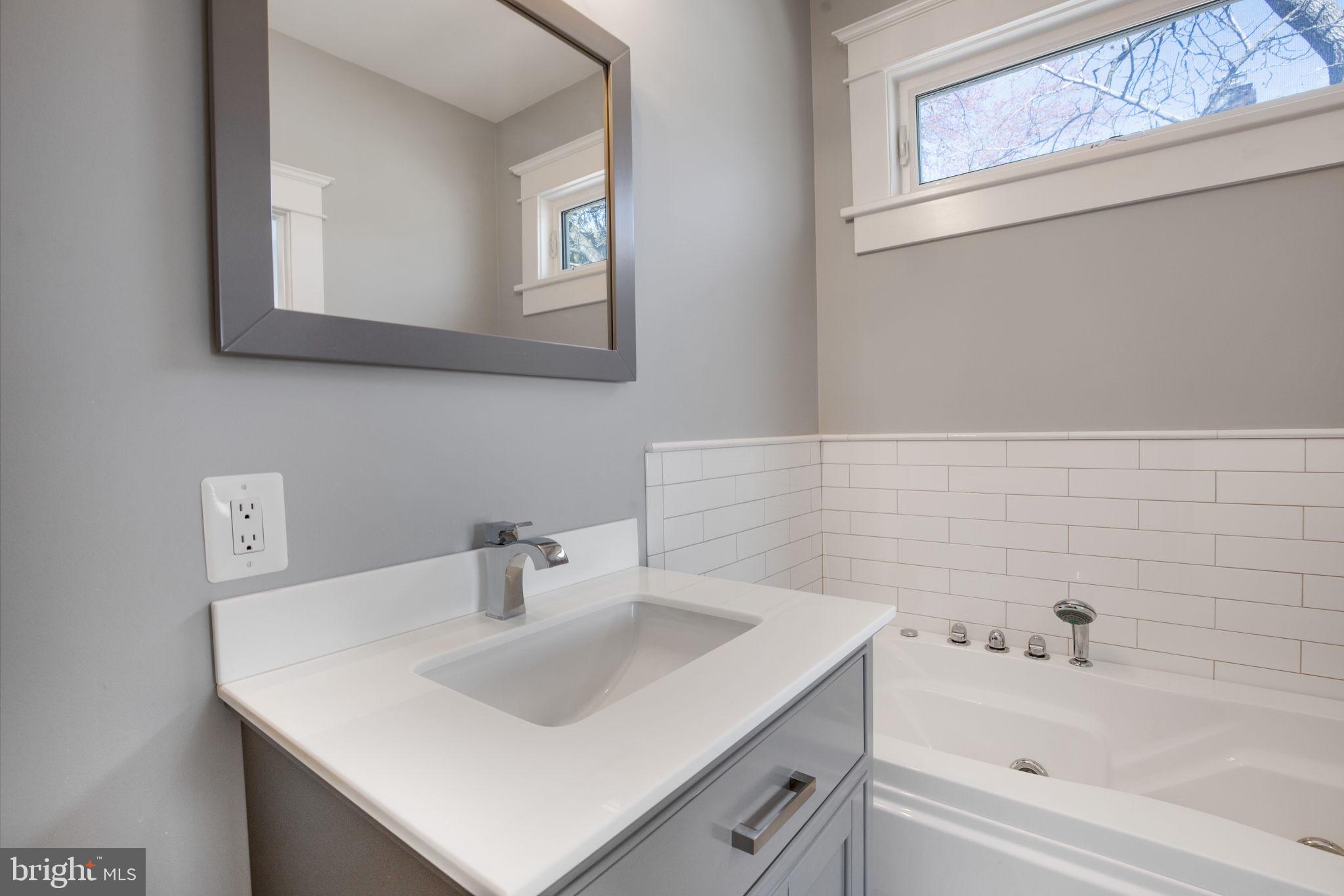 DEL RAY - Residential