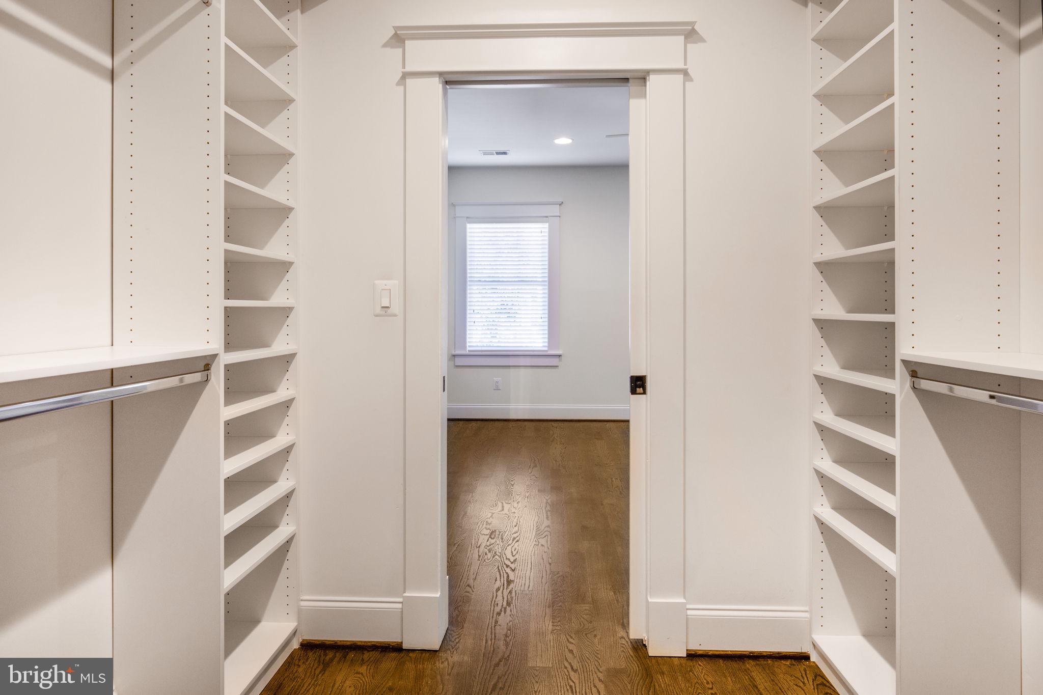 DEL RAY - Residential