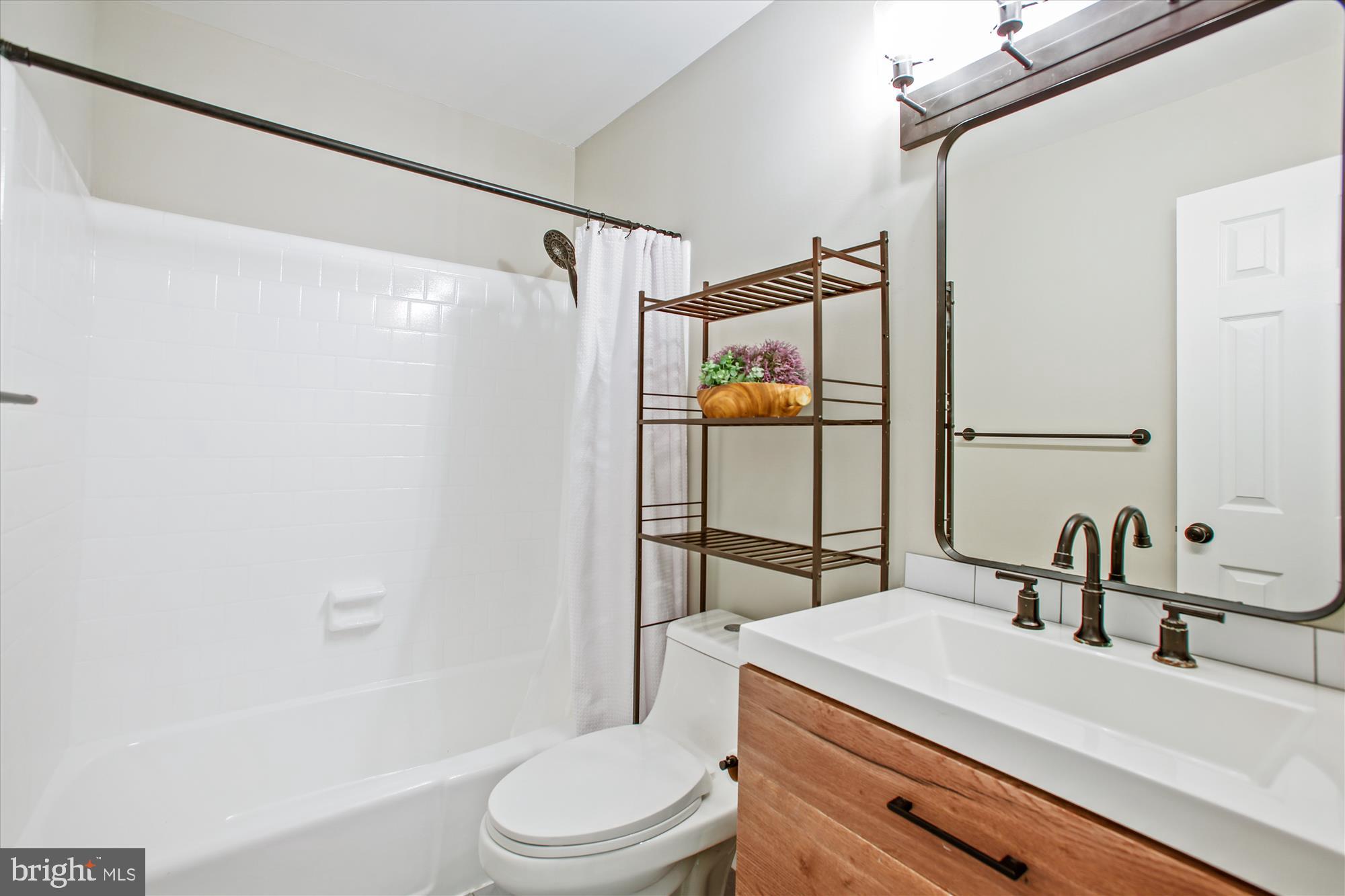 ORANGE HUNT ESTATES - Residential