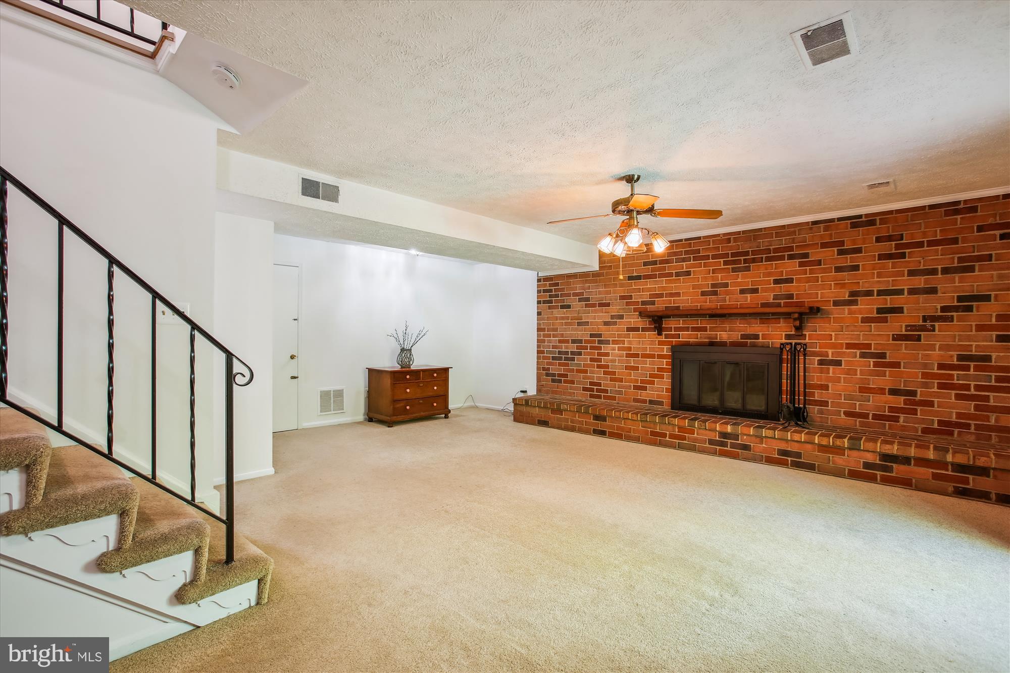 ORANGE HUNT ESTATES - Residential