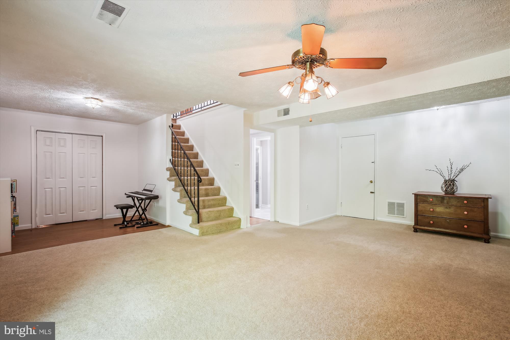 ORANGE HUNT ESTATES - Residential