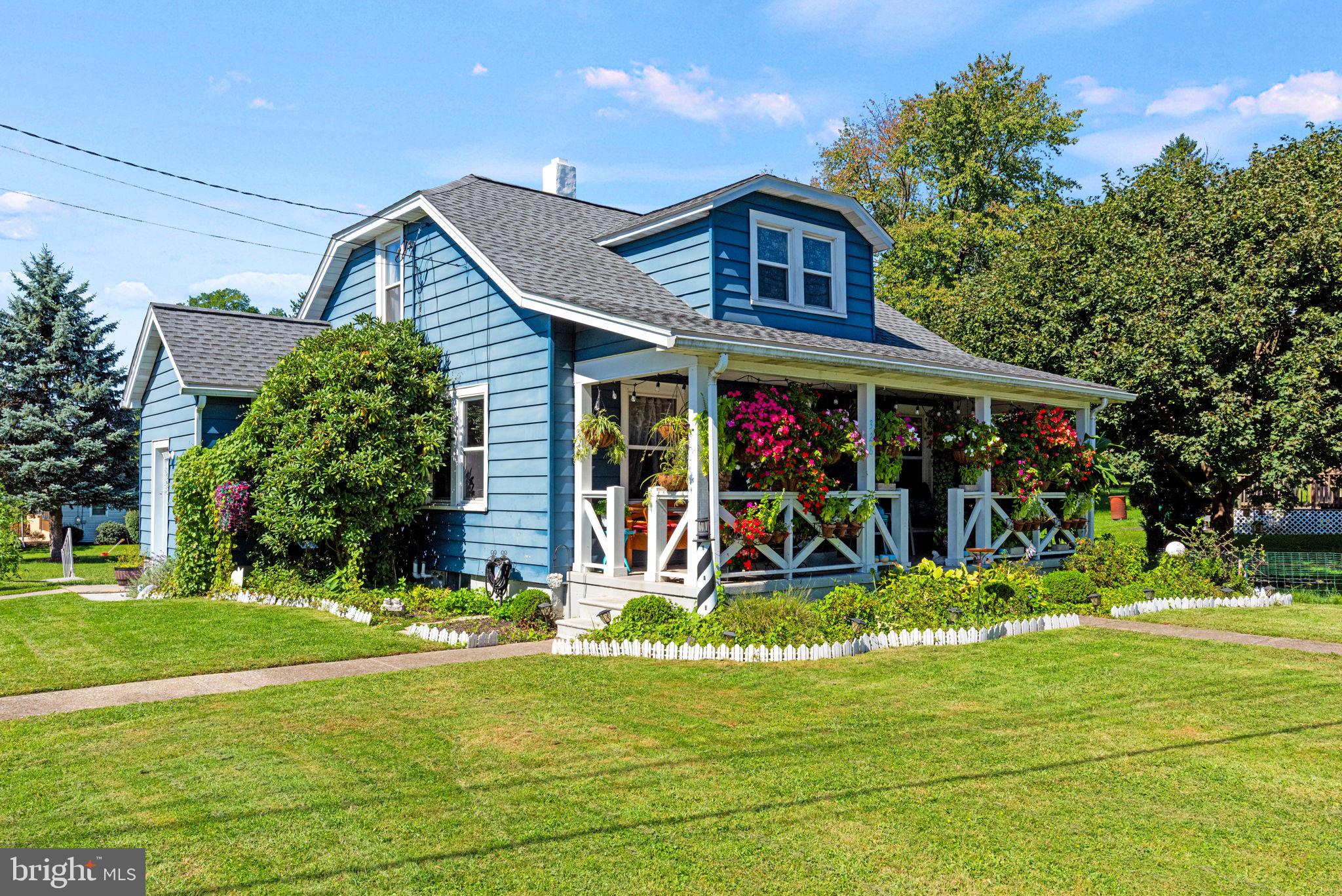 328 BEAVER ROAD