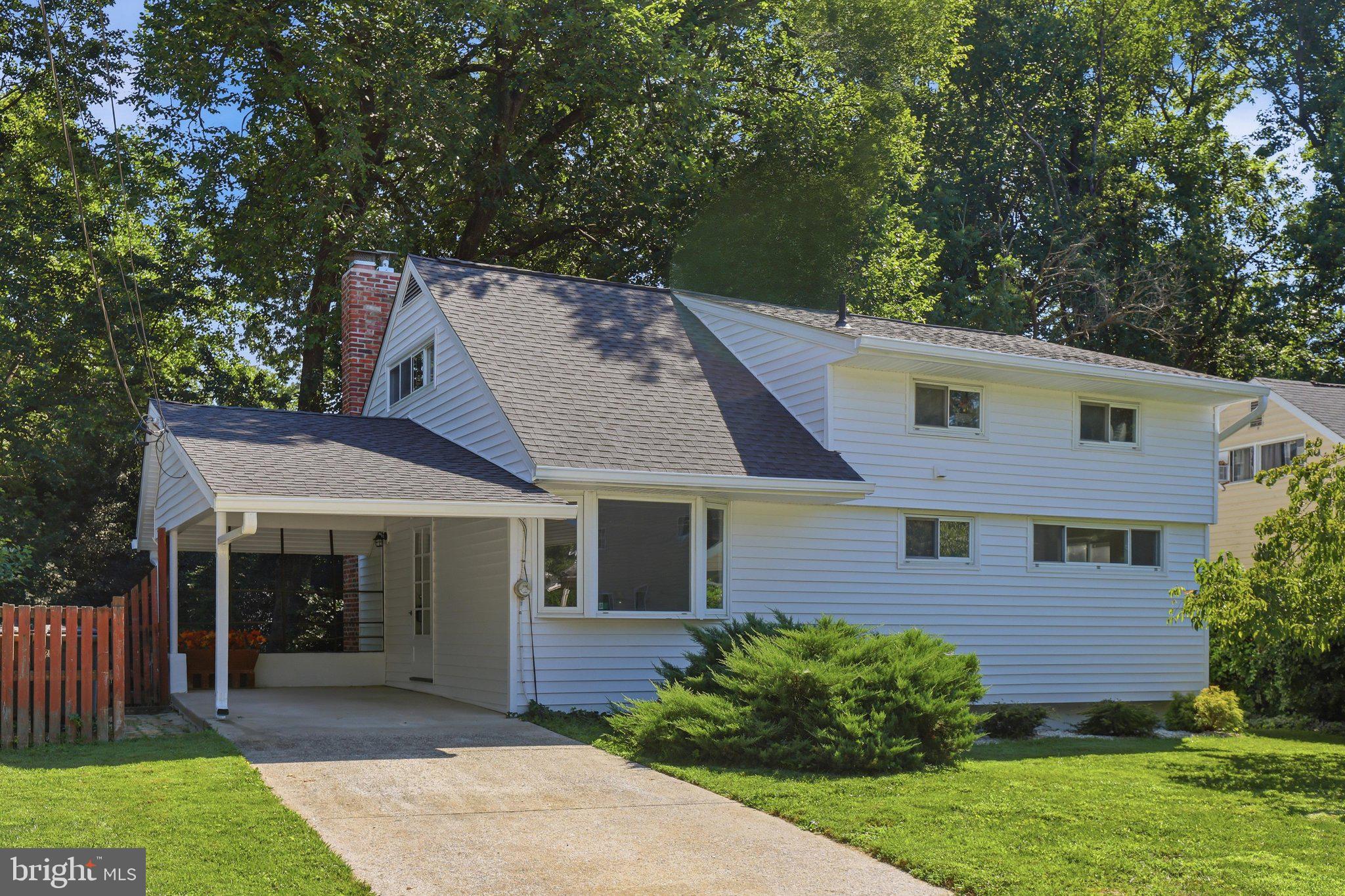 325 BRADLEY AVENUE