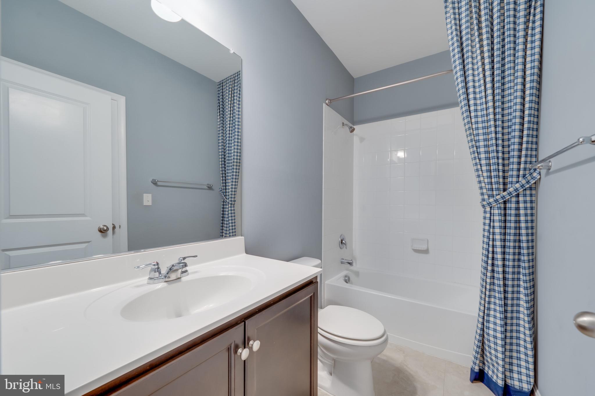 BROAD CREEK HOLLOW - Residential