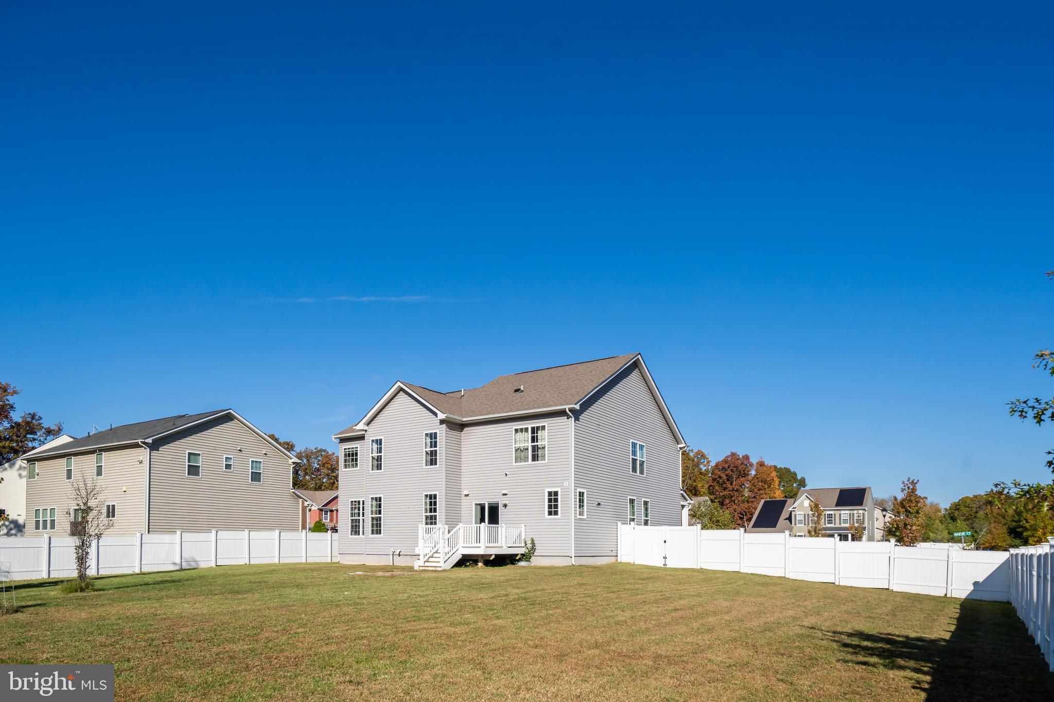 BROAD CREEK HOLLOW - Residential
