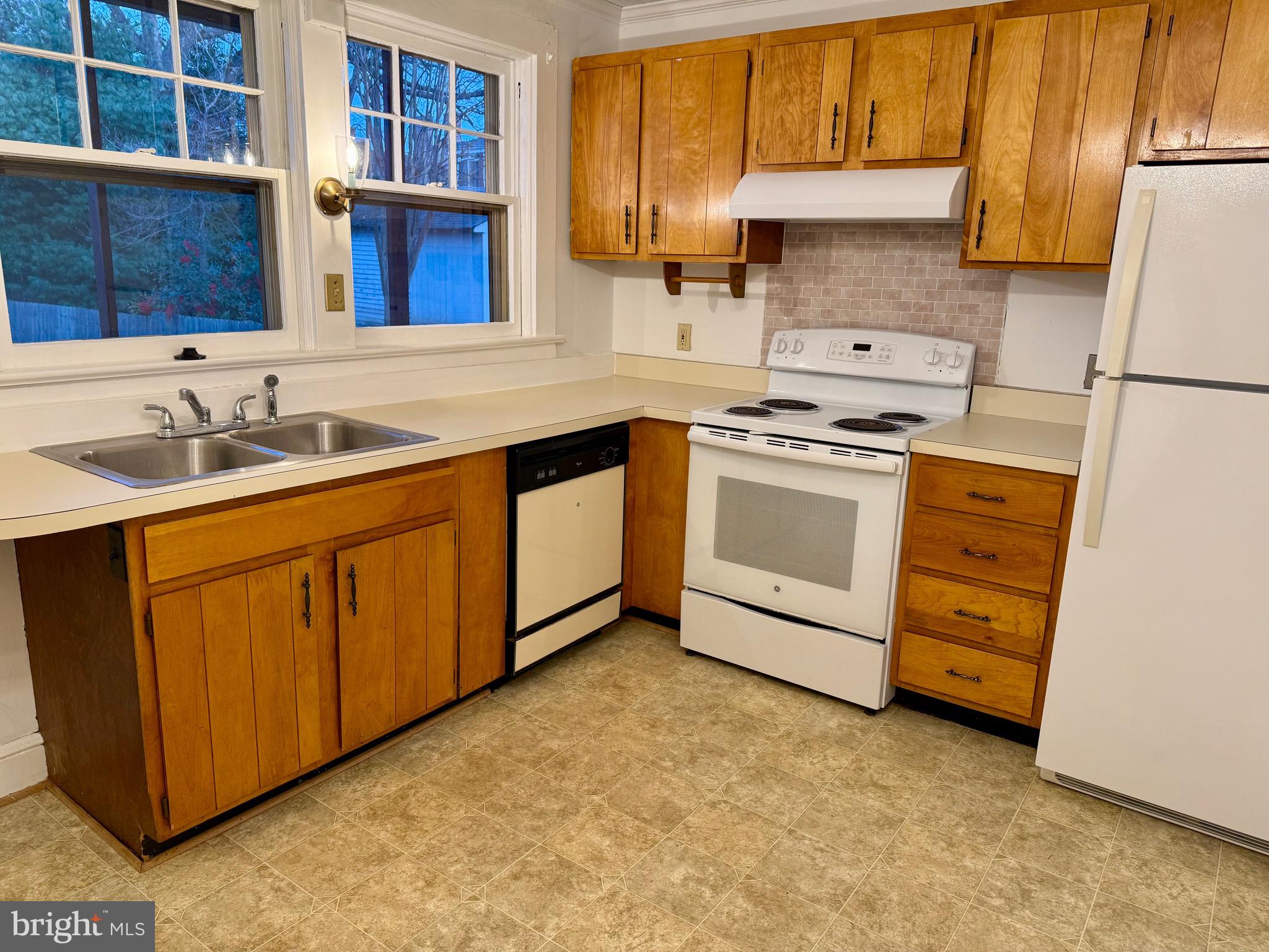 DOWNTOWN FREDERICKSBURG - Residential Lease