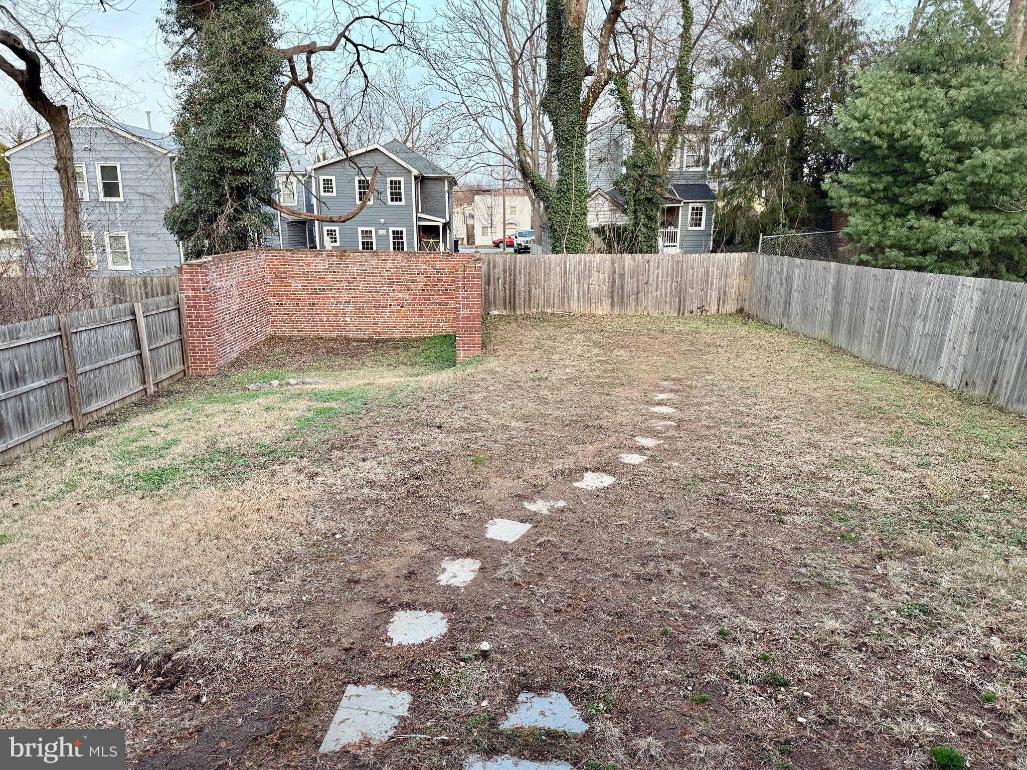 DOWNTOWN FREDERICKSBURG - Residential Lease