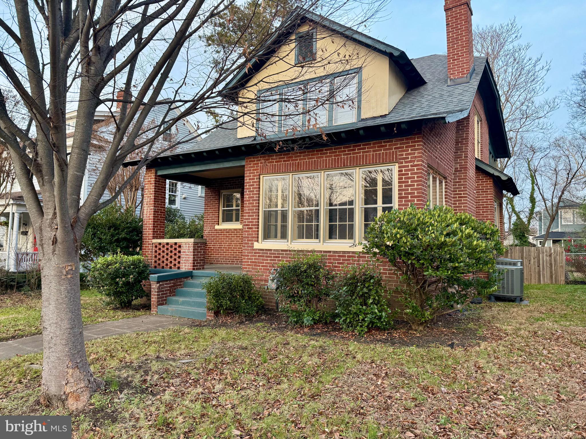 DOWNTOWN FREDERICKSBURG - Residential Lease