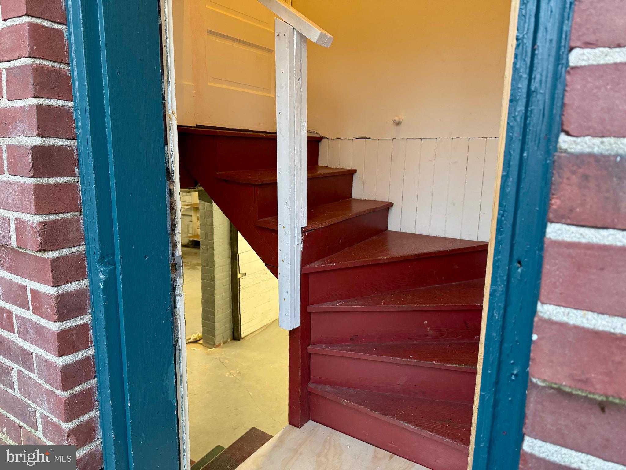 DOWNTOWN FREDERICKSBURG - Residential Lease