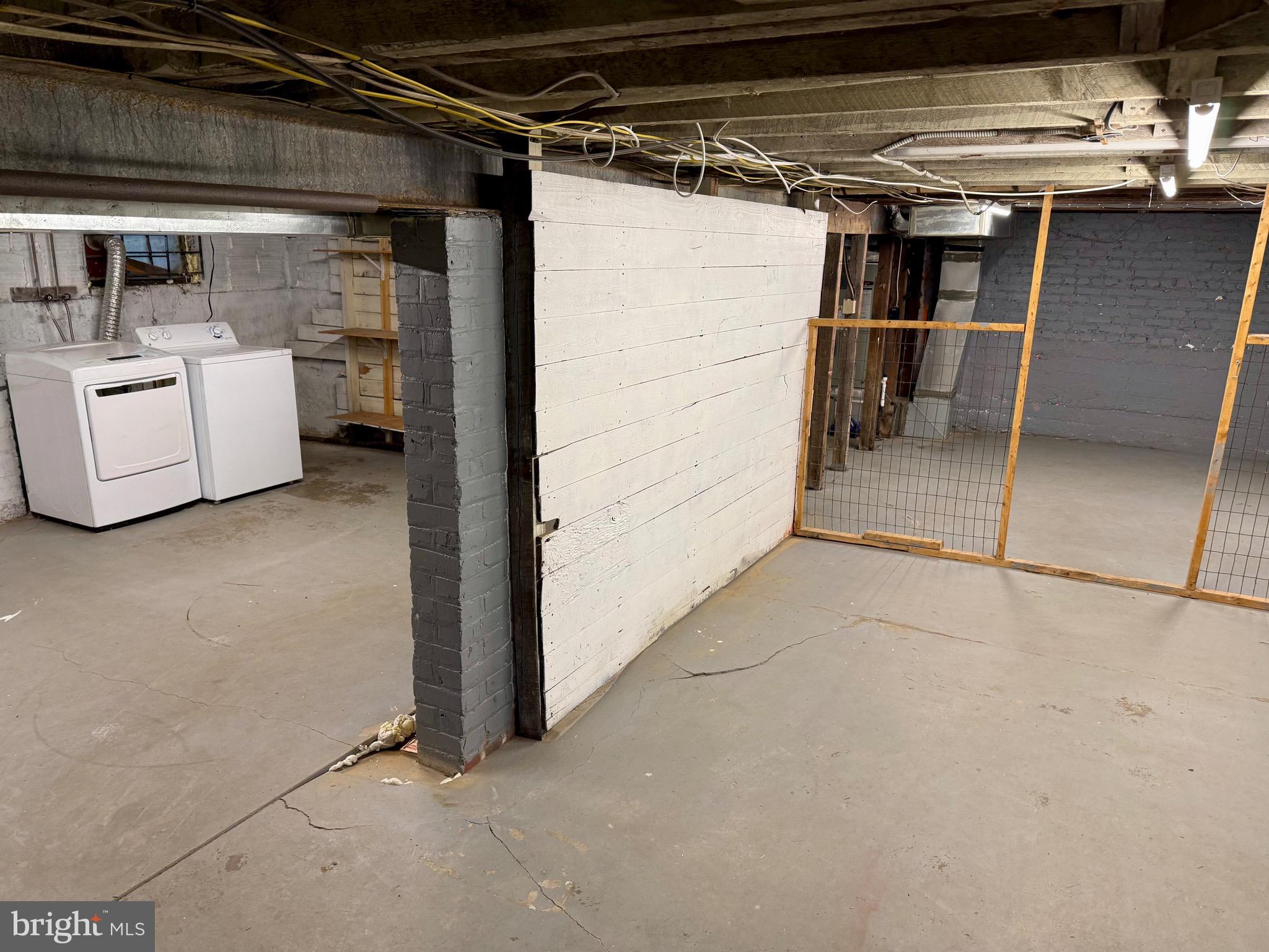 DOWNTOWN FREDERICKSBURG - Residential Lease